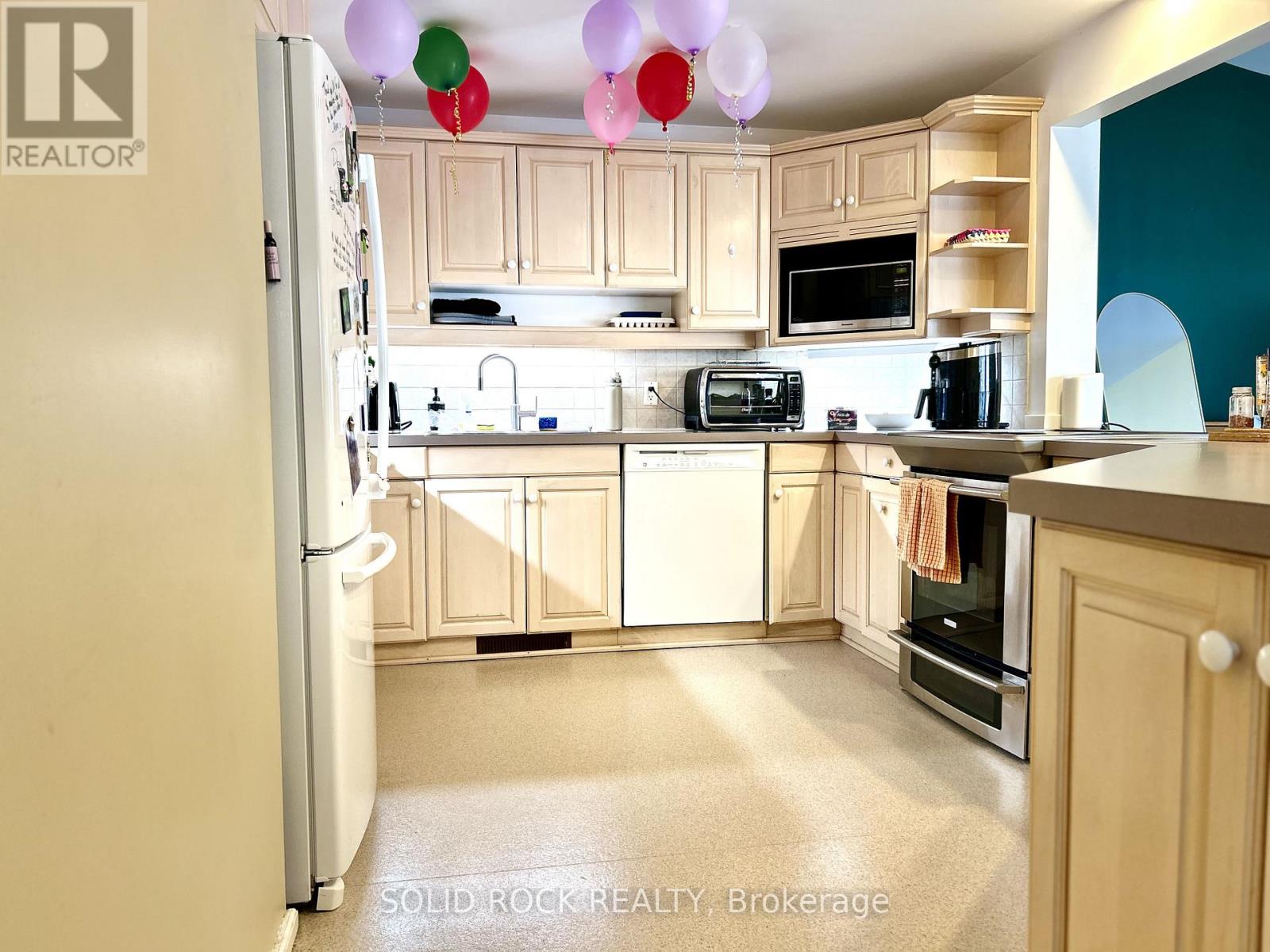 201 Augusta Street, Ottawa, Ontario  K1N 8C2 - Photo 8 - X13076354