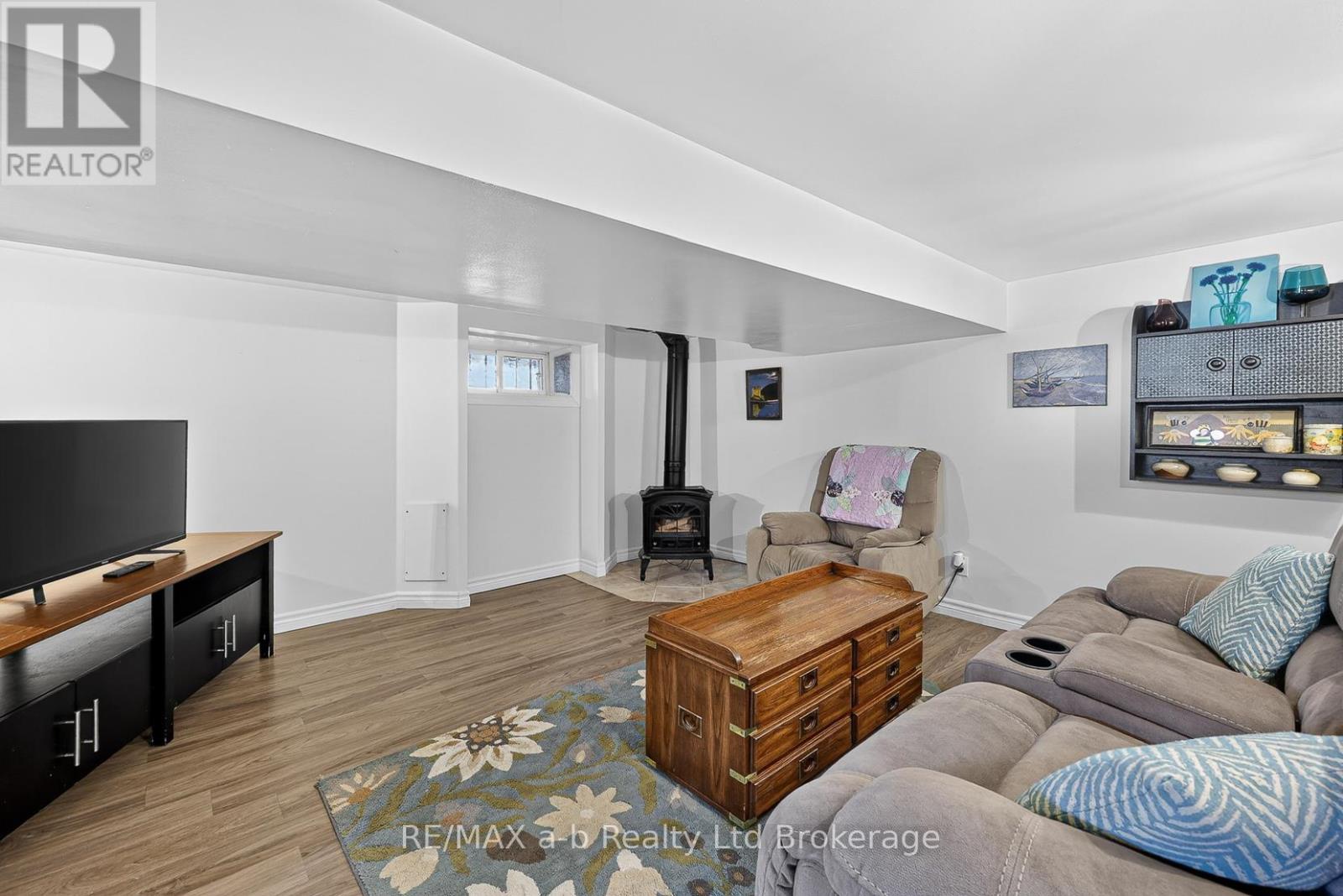210 Russell Street, Woodstock (Woodstock - South), Ontario  N4S 2Z2 - Photo 24 - X13076334