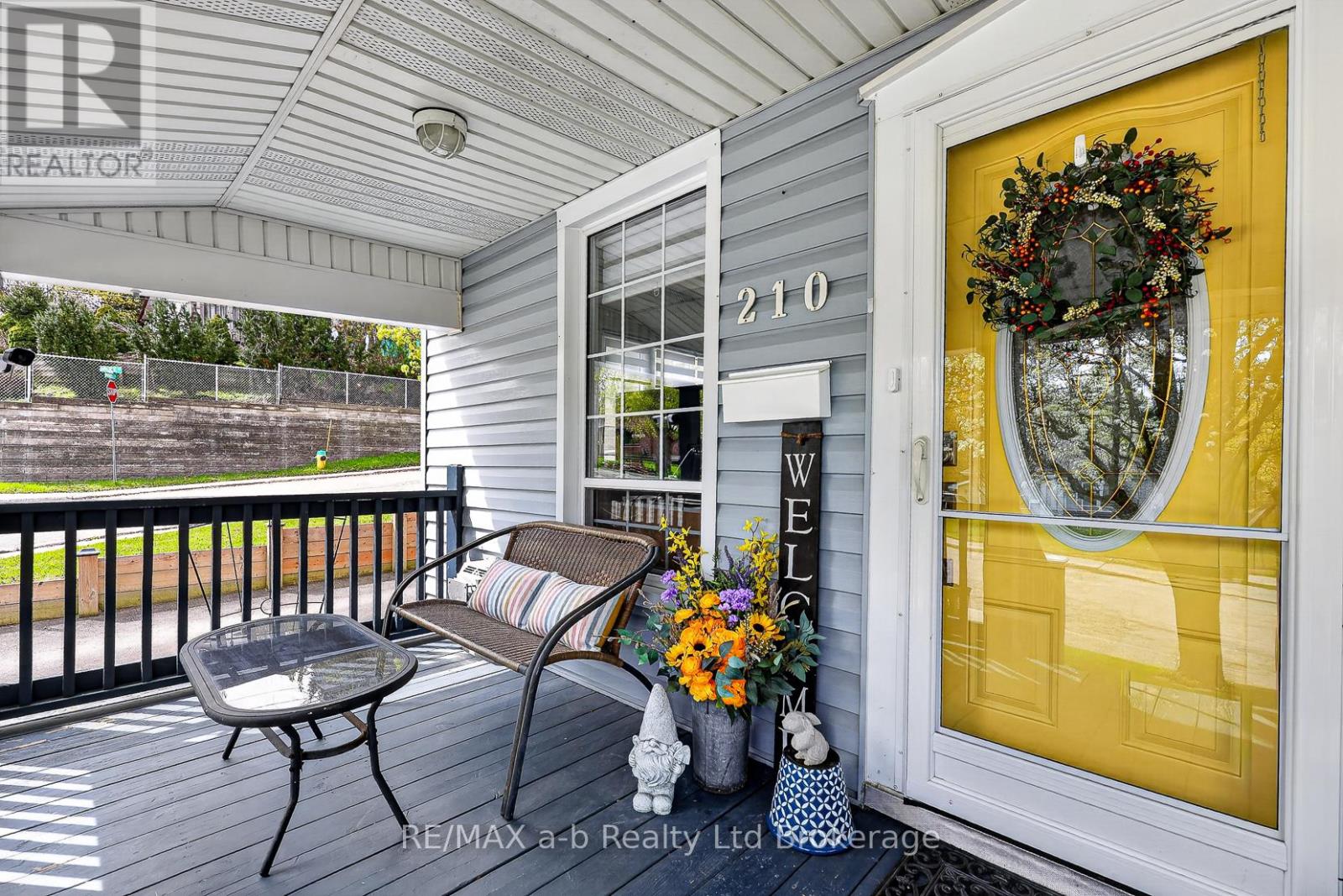 210 Russell Street, Woodstock (Woodstock - South), Ontario  N4S 2Z2 - Photo 43 - X13076334