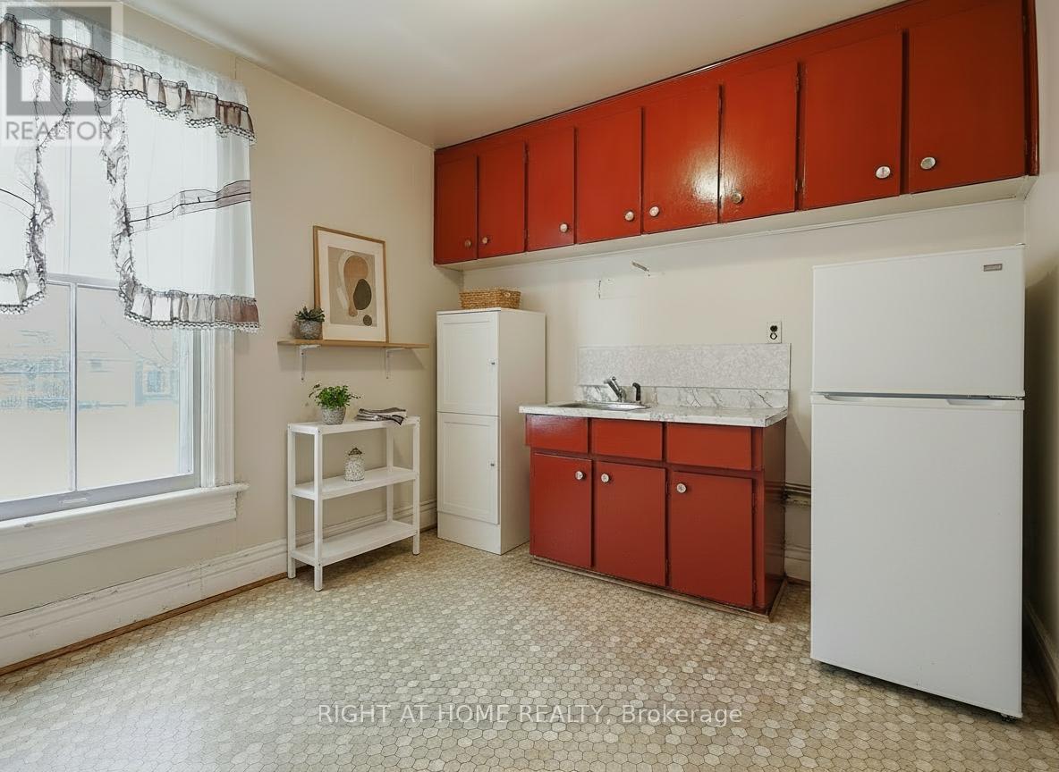 273 Palmerston Avenue, Toronto, Ontario  M6J 2J3 - Photo 17 - C13076310