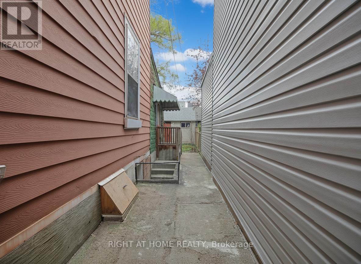 273 Palmerston Avenue, Toronto, Ontario  M6J 2J3 - Photo 26 - C13076310