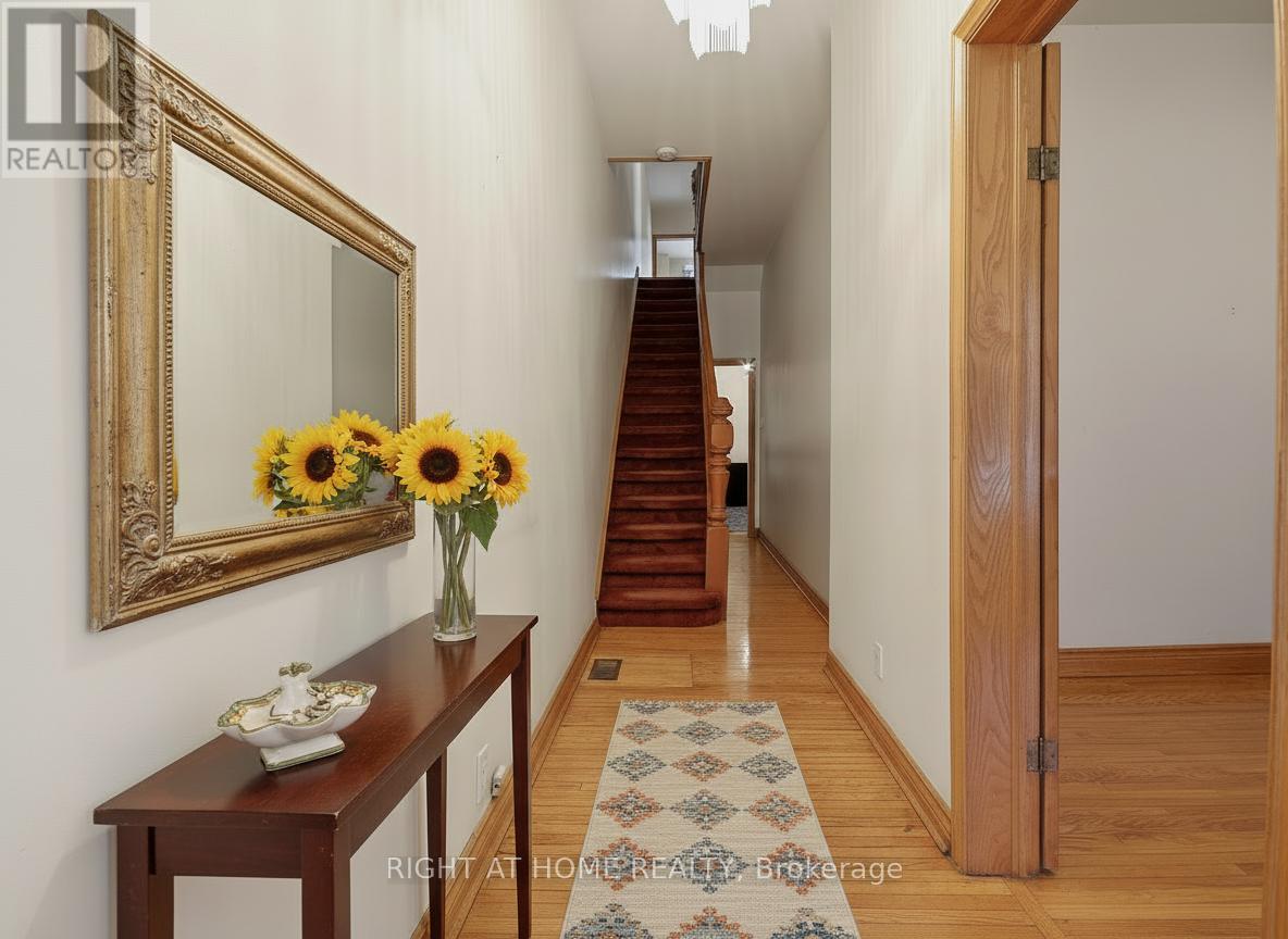 273 Palmerston Avenue, Toronto, Ontario  M6J 2J3 - Photo 4 - C13076310