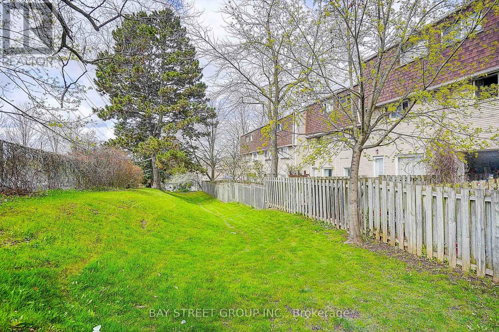 10 - 91 Rameau Drive, Toronto, Ontario  M2H 1T6 - Photo 40 - C13076352