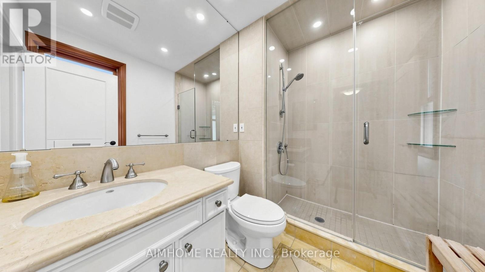 54 Plymbridge Road, Toronto, Ontario  M2P 1A3 - Photo 23 - C13076360