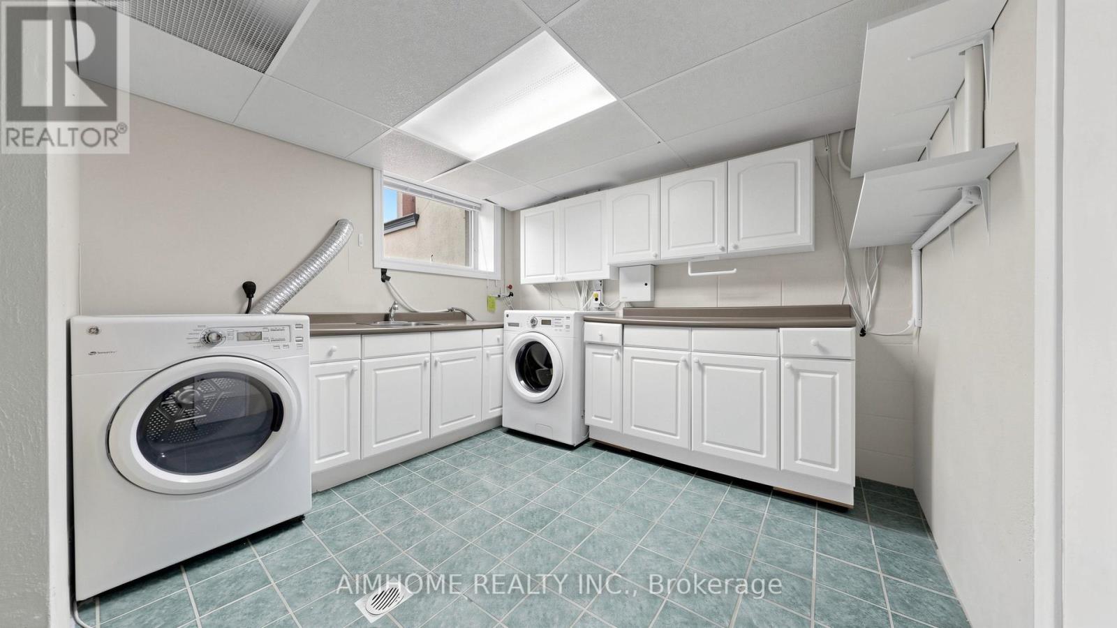 54 Plymbridge Road, Toronto, Ontario  M2P 1A3 - Photo 32 - C13076360