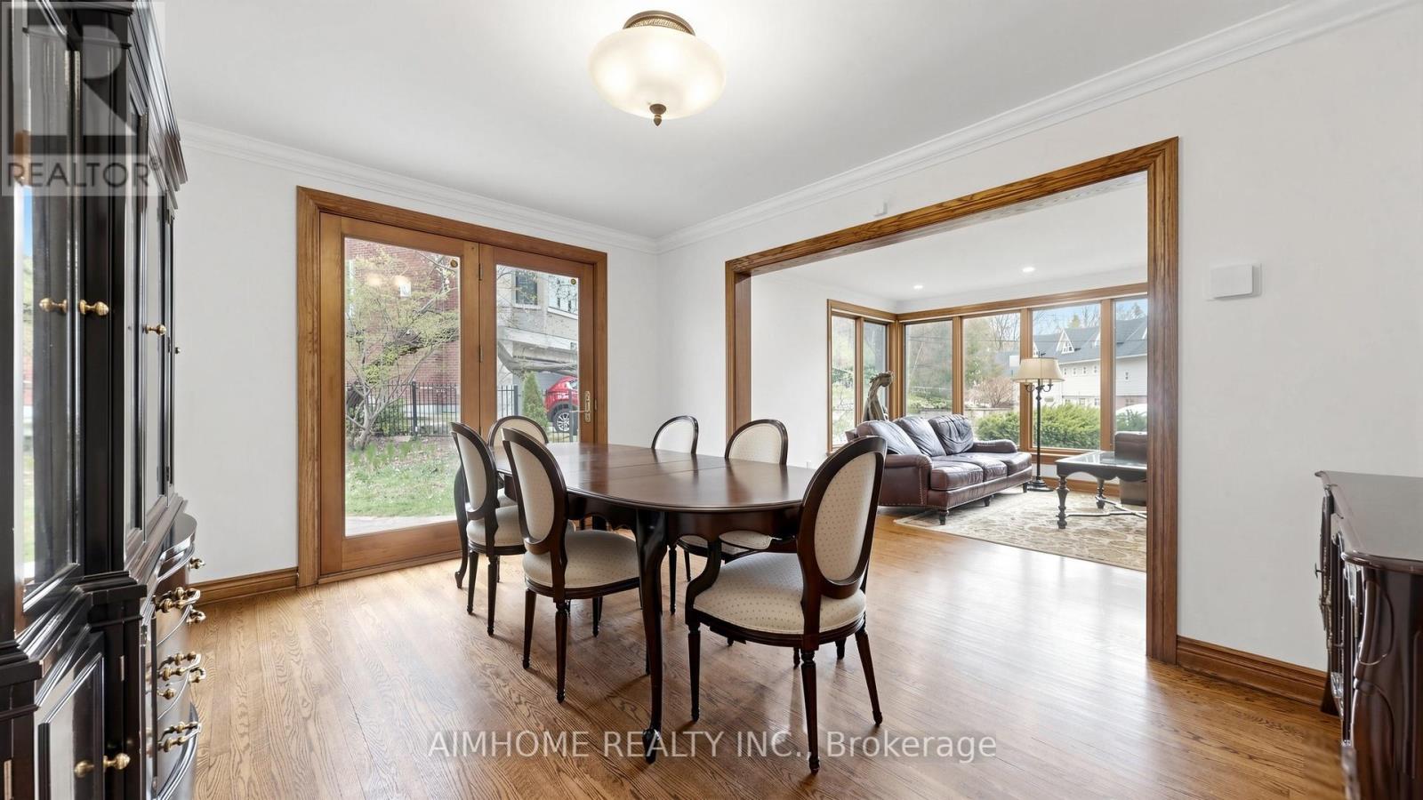54 Plymbridge Road, Toronto, Ontario  M2P 1A3 - Photo 9 - C13076360