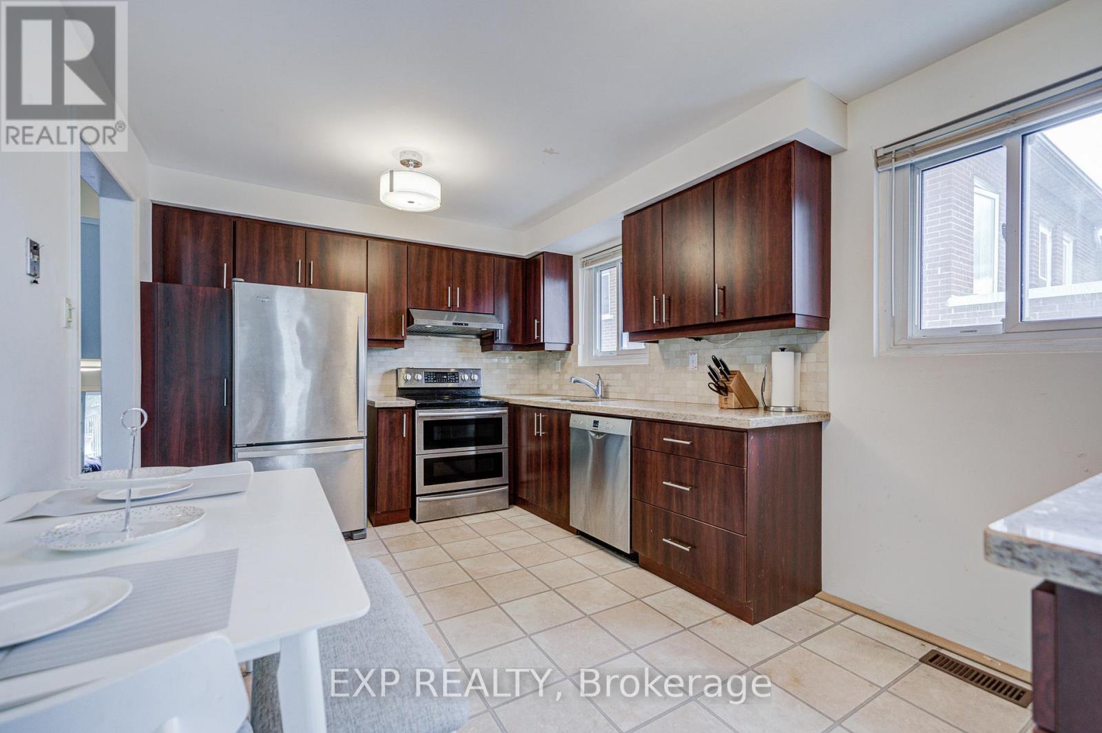 124 Chipwood Crescent, Toronto, Ontario  M2J 3X7 - Photo 12 - C13076366