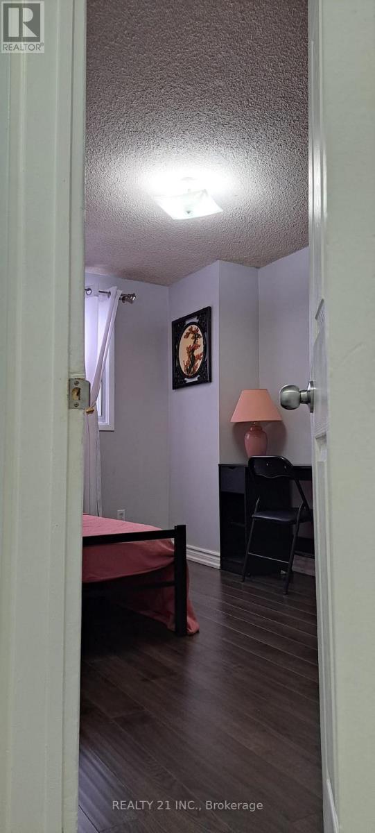 55 Shepmore Terrace, Toronto, Ontario  M1B 3H3 - Photo 22 - E13076336