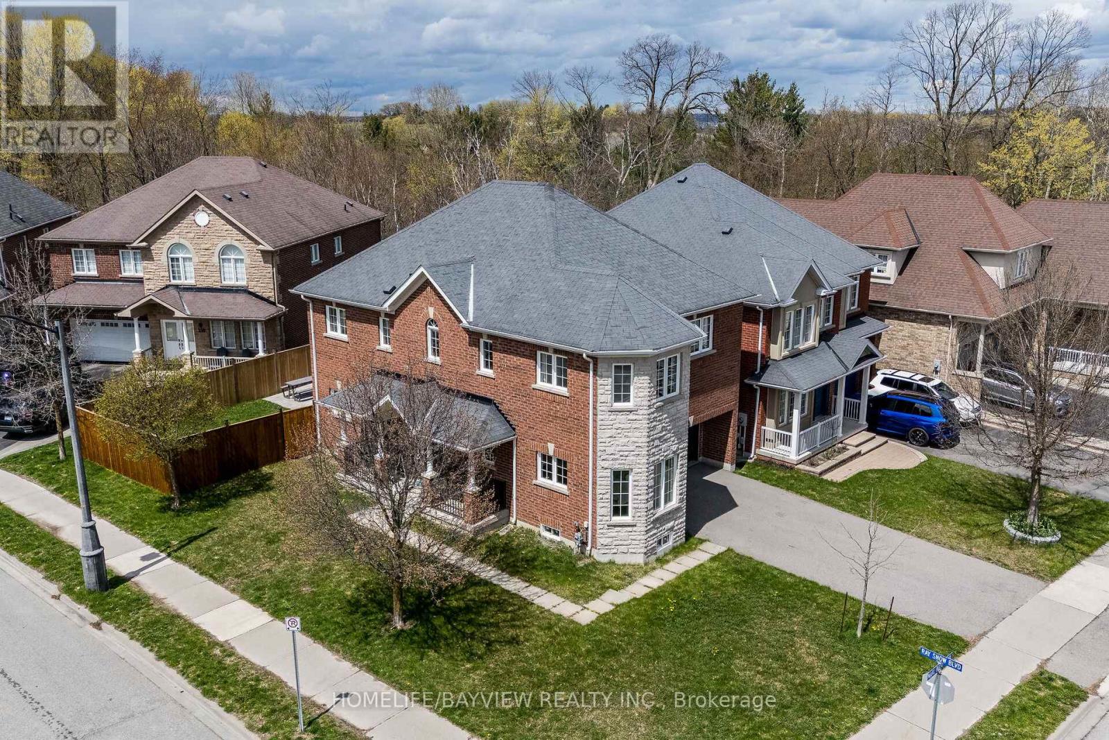 212 Ray Snow Boulevard, Newmarket, Ontario  L3X 3J3 - Photo 6 - N13076348