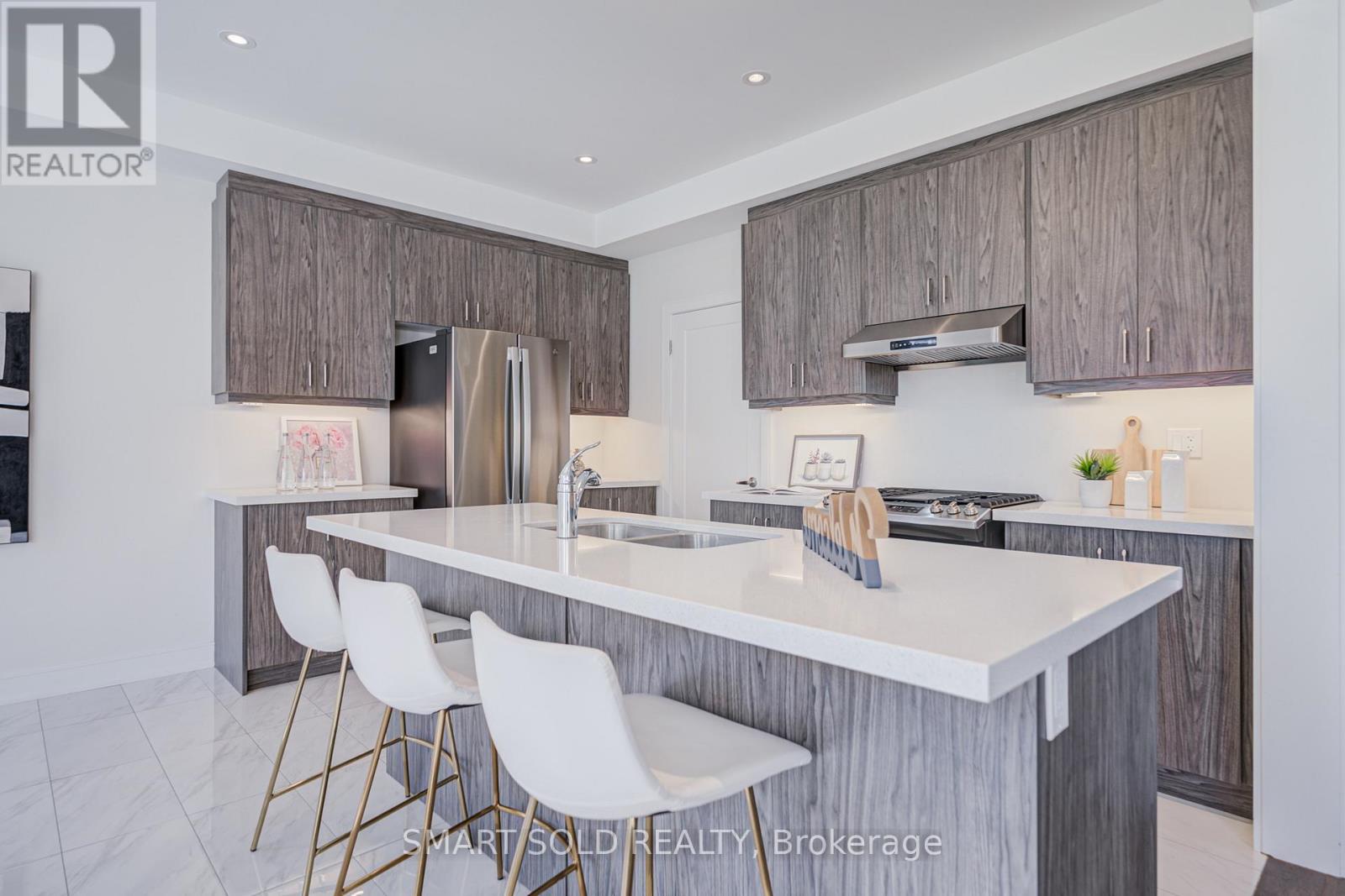 91 Angus Morton Crescent, East Gwillimbury, Ontario  L9N 1S4 - Photo 11 - N13076356