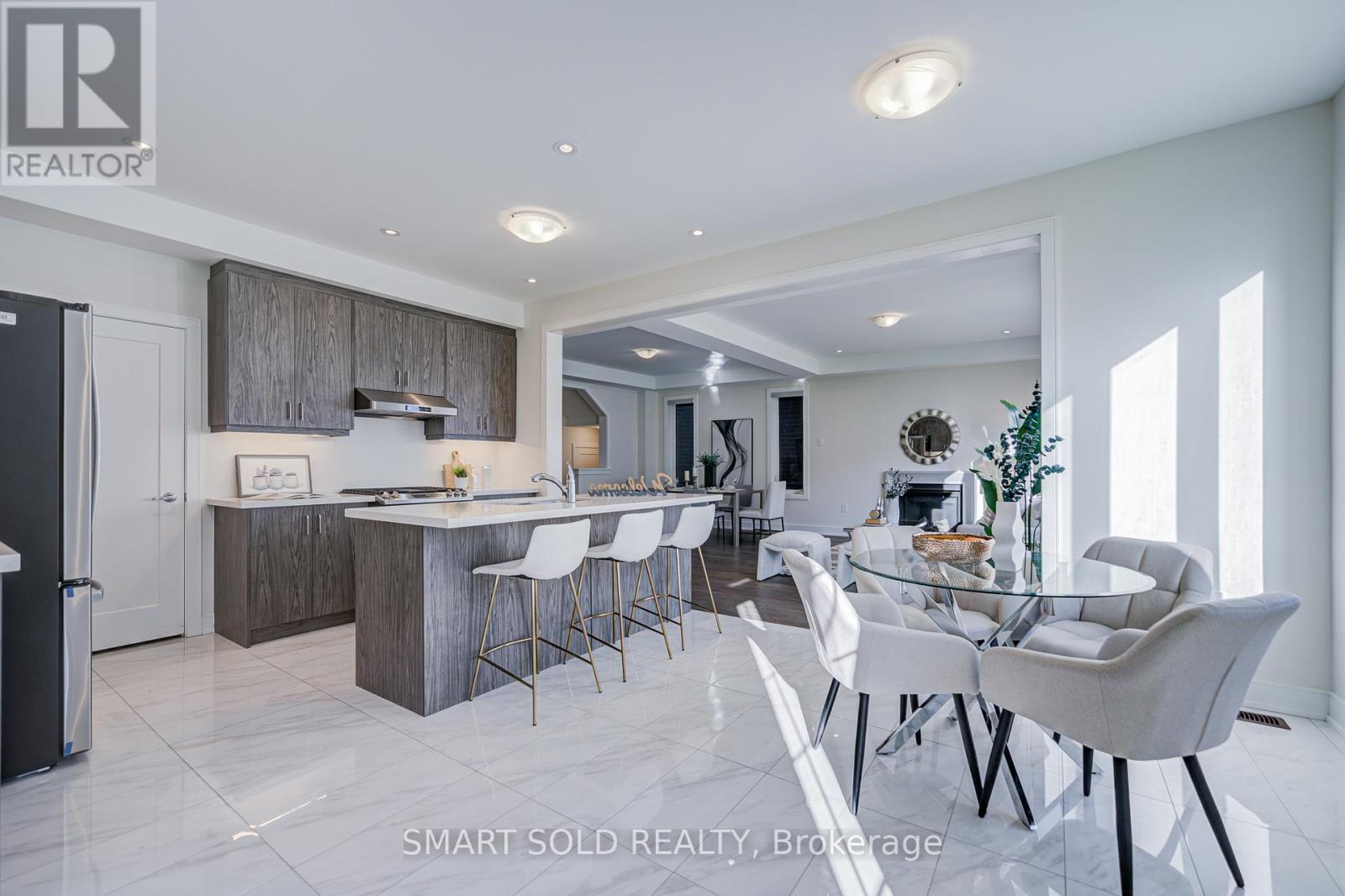 91 Angus Morton Crescent, East Gwillimbury, Ontario  L9N 1S4 - Photo 15 - N13076356