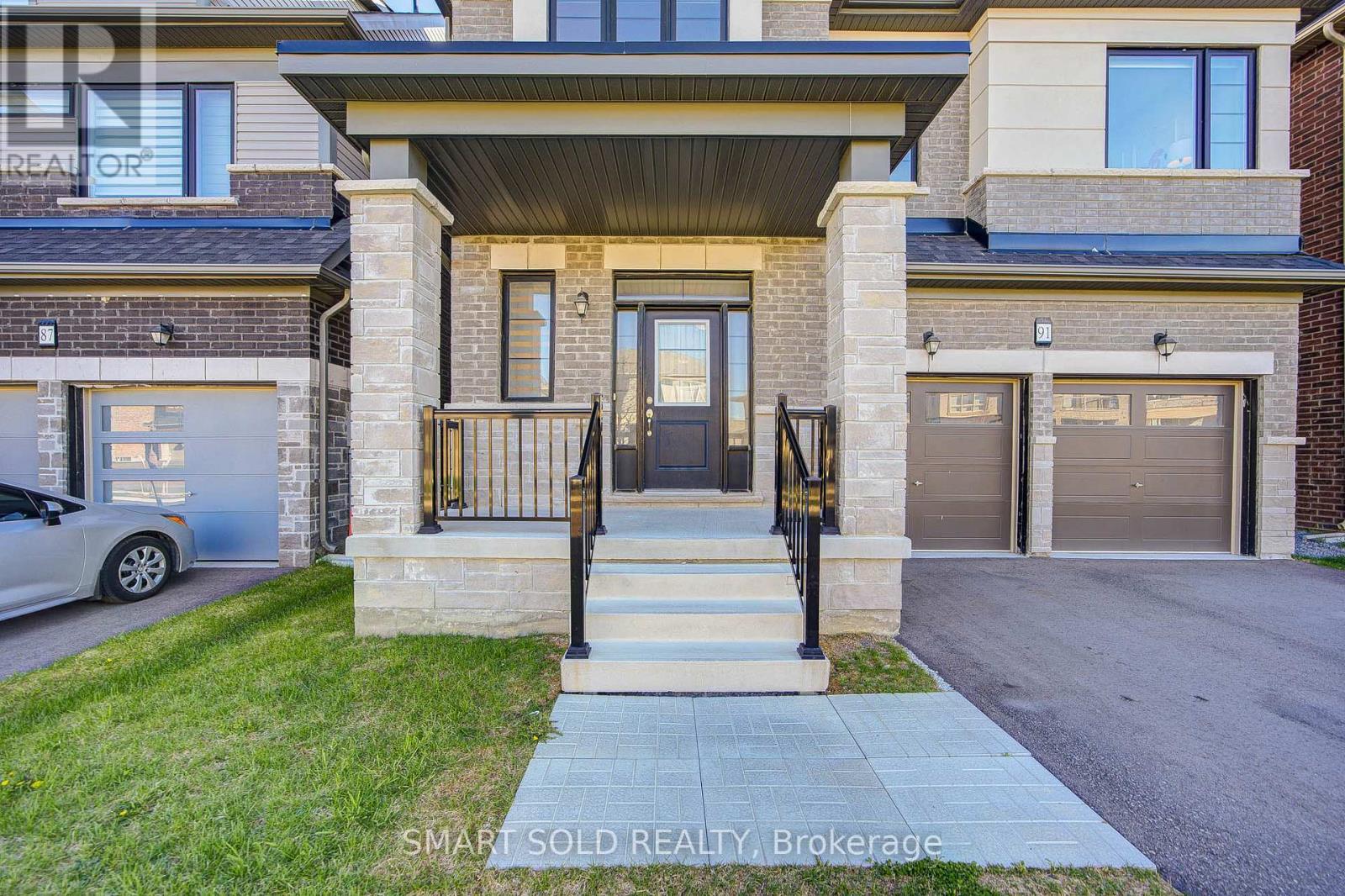 91 Angus Morton Crescent, East Gwillimbury, Ontario  L9N 1S4 - Photo 4 - N13076356