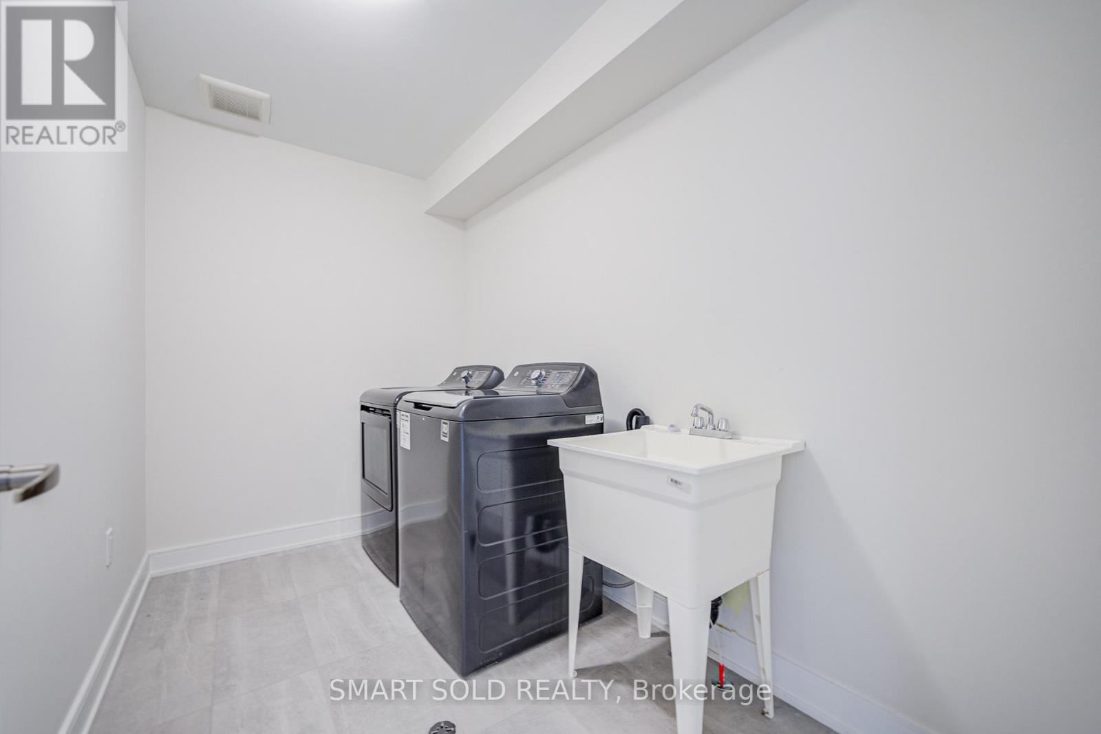 91 Angus Morton Crescent, East Gwillimbury, Ontario  L9N 1S4 - Photo 43 - N13076356