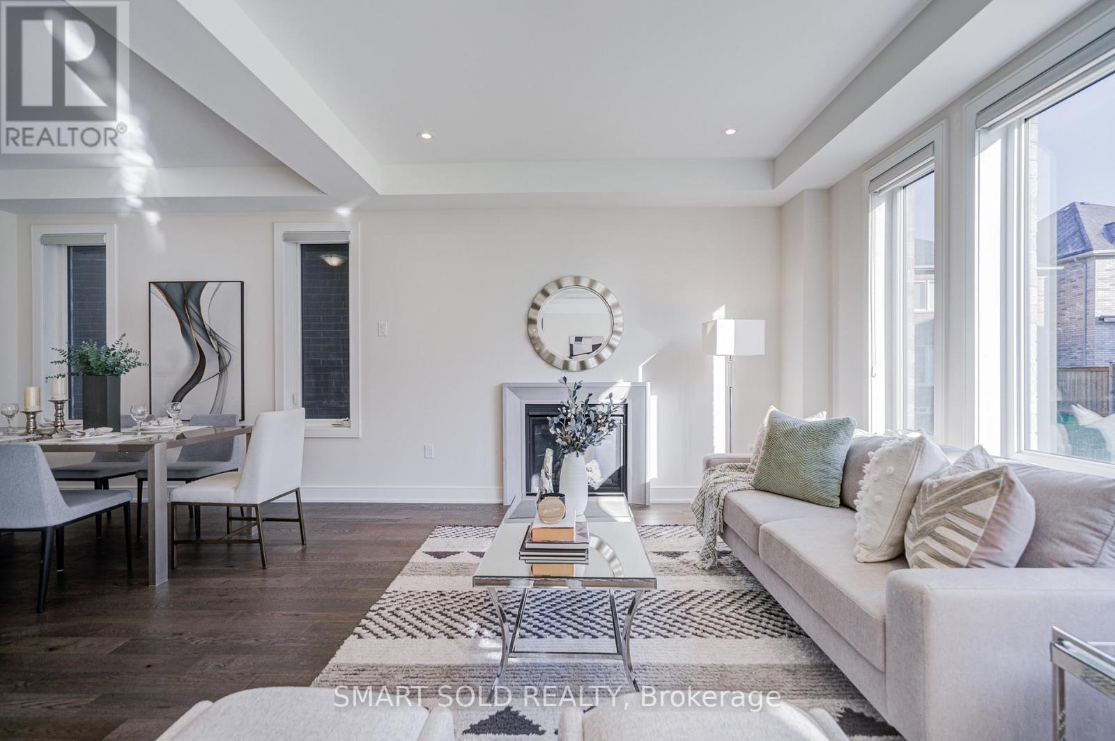 91 Angus Morton Crescent, East Gwillimbury, Ontario  L9N 1S4 - Photo 8 - N13076356