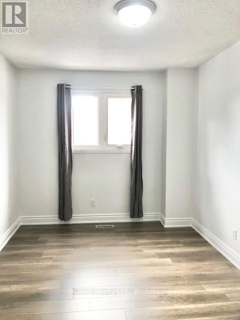 112 Dumfries Avenue, Brampton, Ontario  L6Z 2X3 - Photo 13 - W13076320