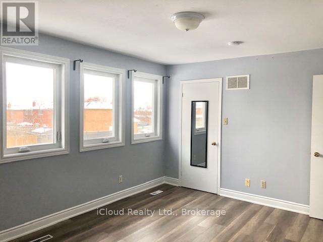 112 Dumfries Avenue, Brampton, Ontario  L6Z 2X3 - Photo 17 - W13076320