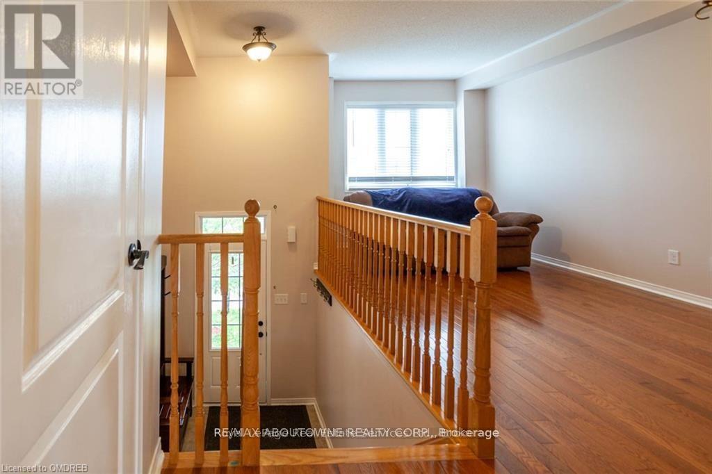 2 - 2171 Fiddlers Way, Oakville, Ontario  L6M 0R9 - Photo 3 - W13076324