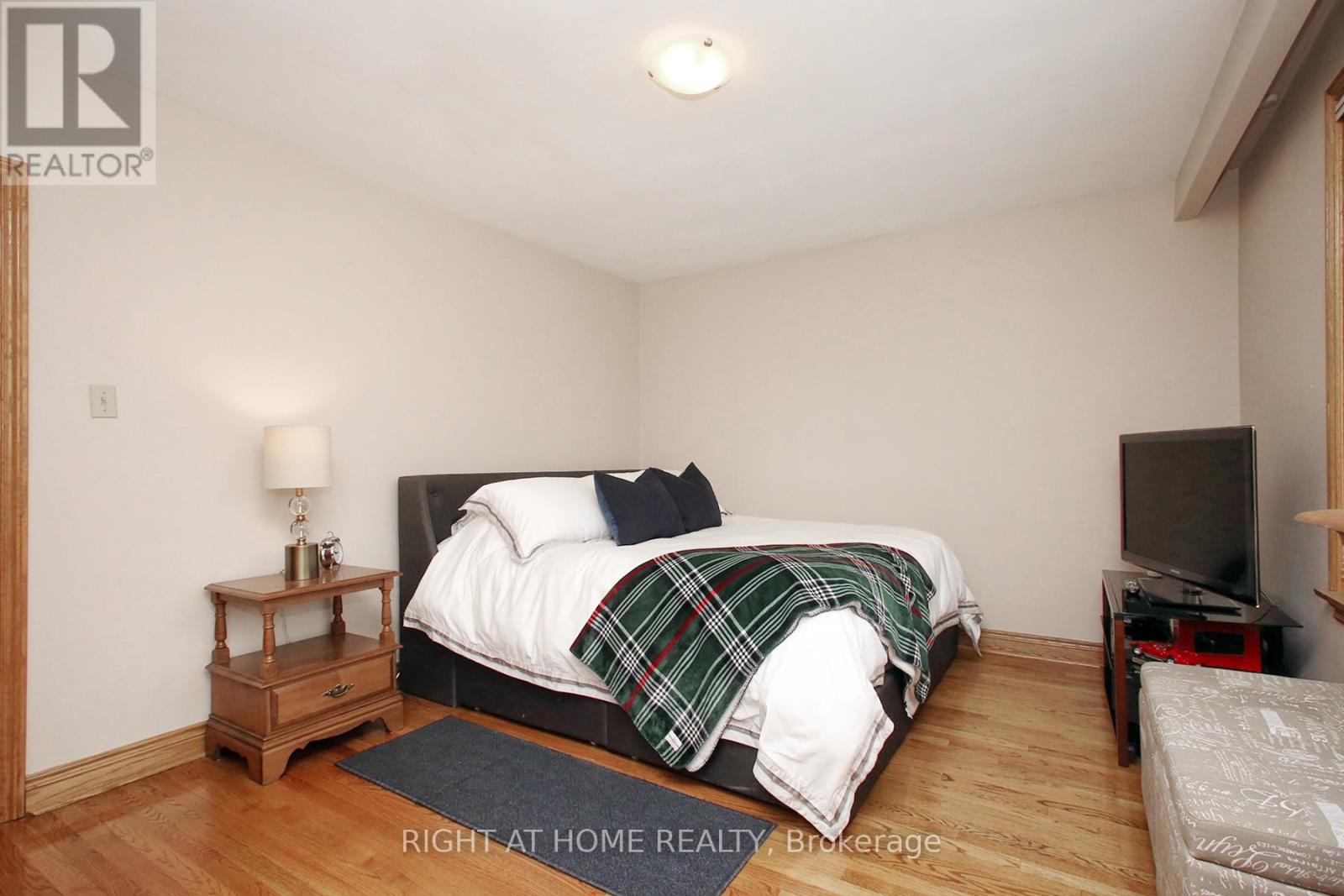 25 Sparrow Avenue, Toronto, Ontario  M6A 1L5 - Photo 15 - W13076338