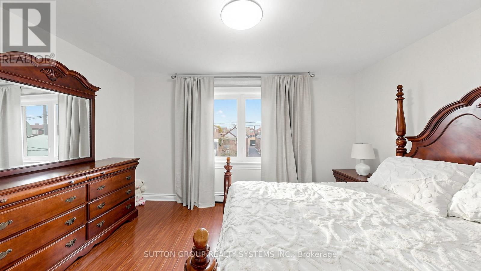 91 Kirknewton Road, Toronto, Ontario  M6E 3X9 - Photo 16 - W13076362