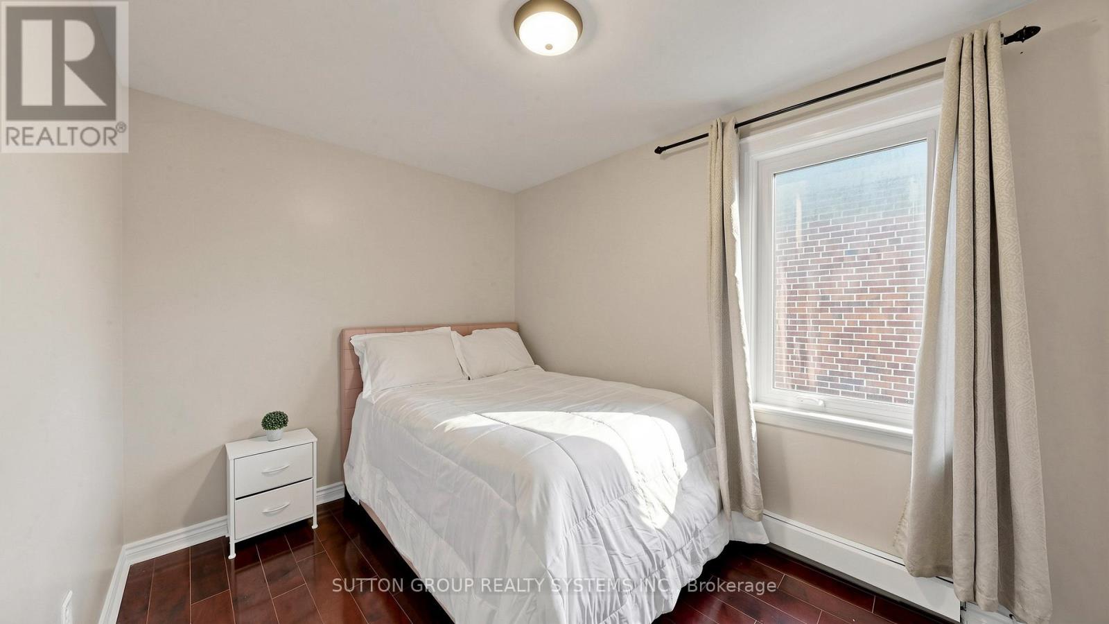 91 Kirknewton Road, Toronto, Ontario  M6E 3X9 - Photo 17 - W13076362