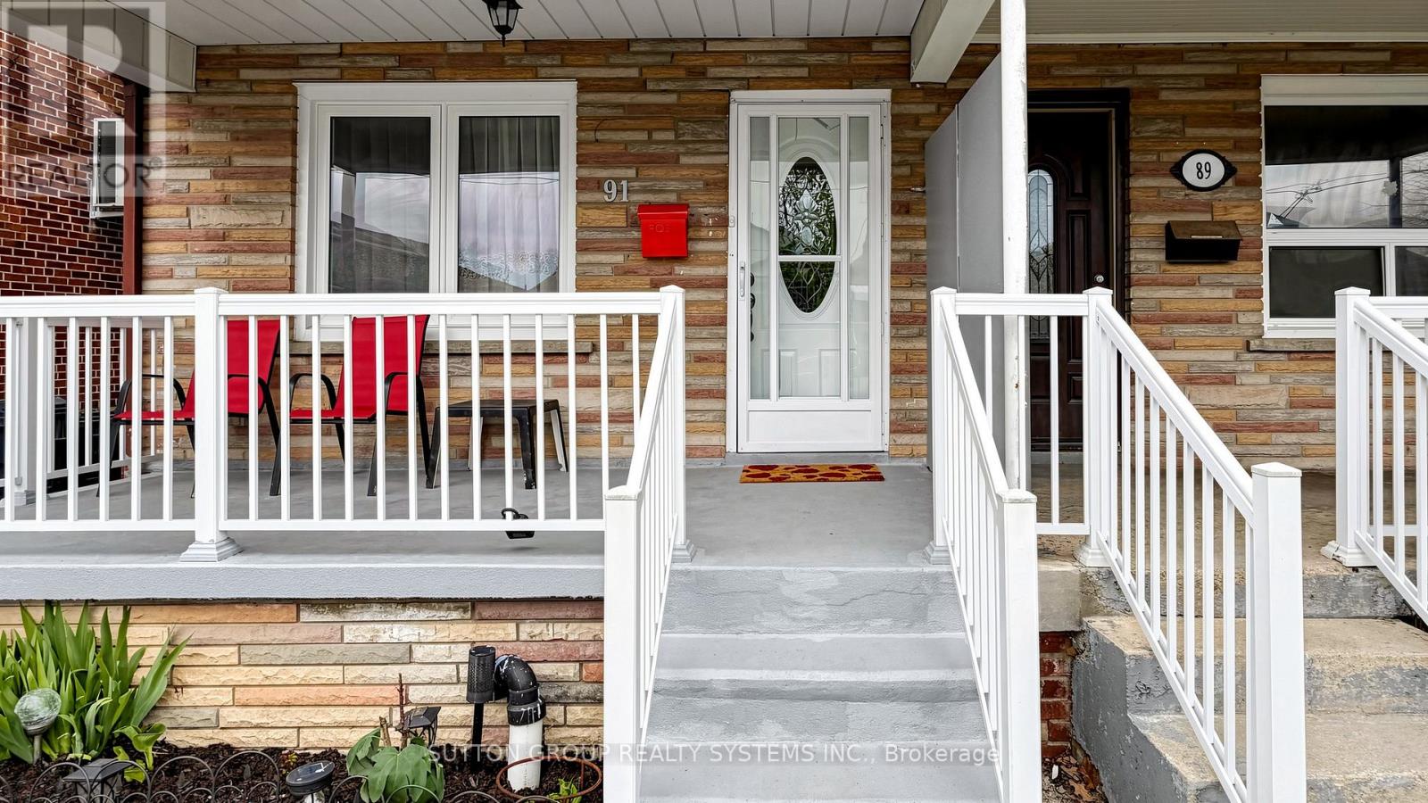 91 Kirknewton Road, Toronto, Ontario  M6E 3X9 - Photo 3 - W13076362