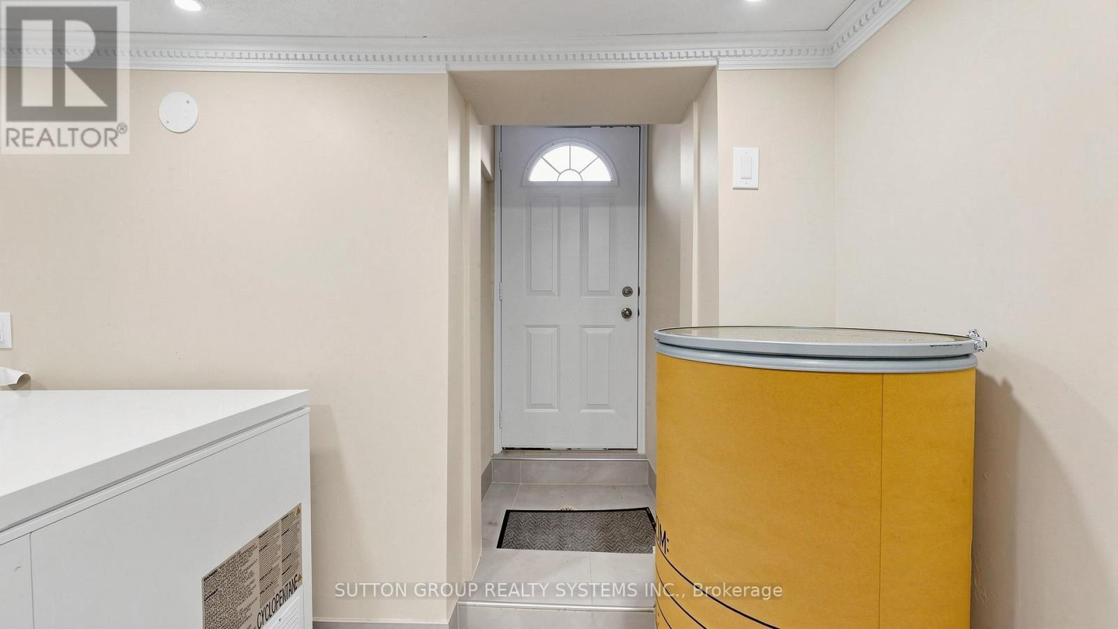 91 Kirknewton Road, Toronto, Ontario  M6E 3X9 - Photo 34 - W13076362