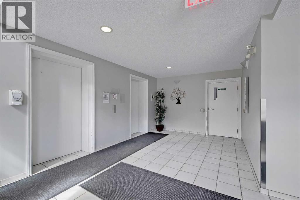 2209, 2000 Sienna Park Green Sw, Calgary, Alberta  T3H 3N7 - Photo 30 - A2304871