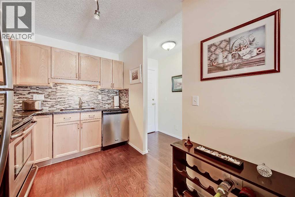 2209, 2000 Sienna Park Green Sw, Calgary, Alberta  T3H 3N7 - Photo 9 - A2304871