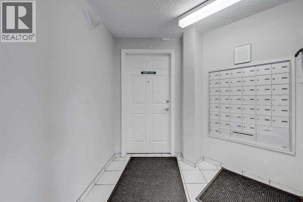 2209, 2000 Sienna Park Green Sw, Calgary, Alberta  T3H 3N7 - Photo 31 - A2304871