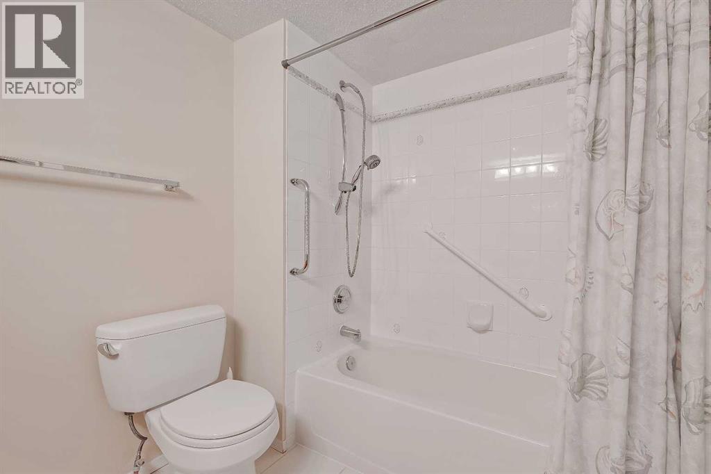 2209, 2000 Sienna Park Green Sw, Calgary, Alberta  T3H 3N7 - Photo 23 - A2304871