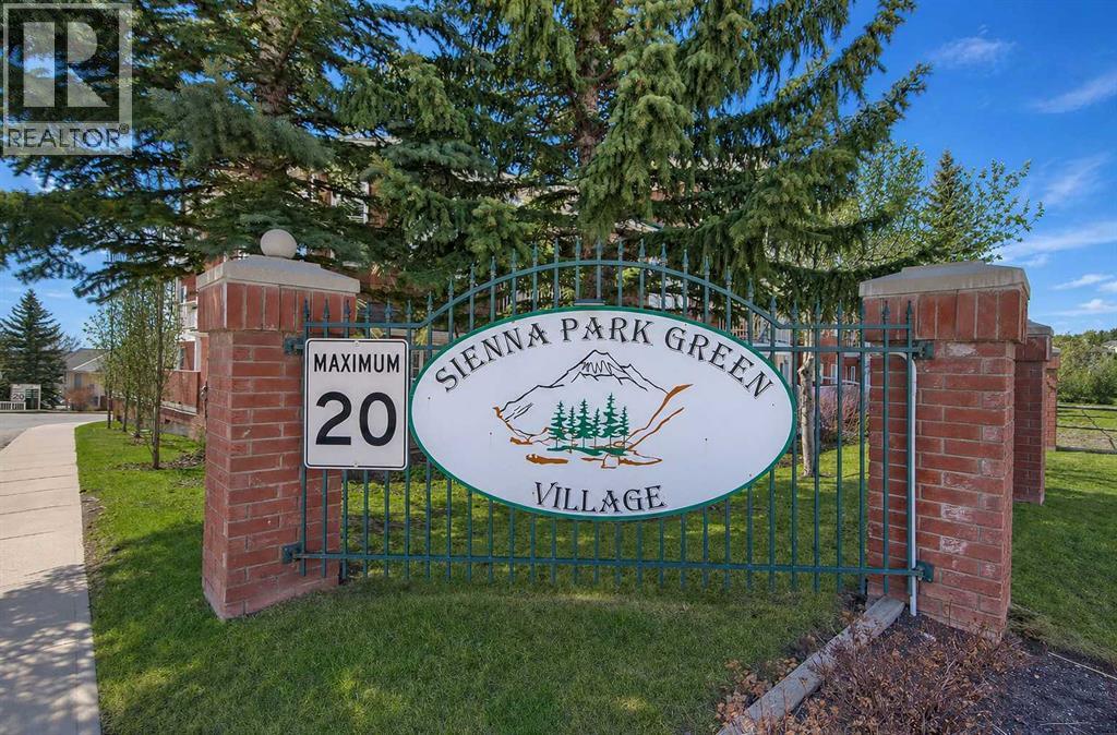 2209, 2000 Sienna Park Green Sw, Calgary, Alberta  T3H 3N7 - Photo 2 - A2304871