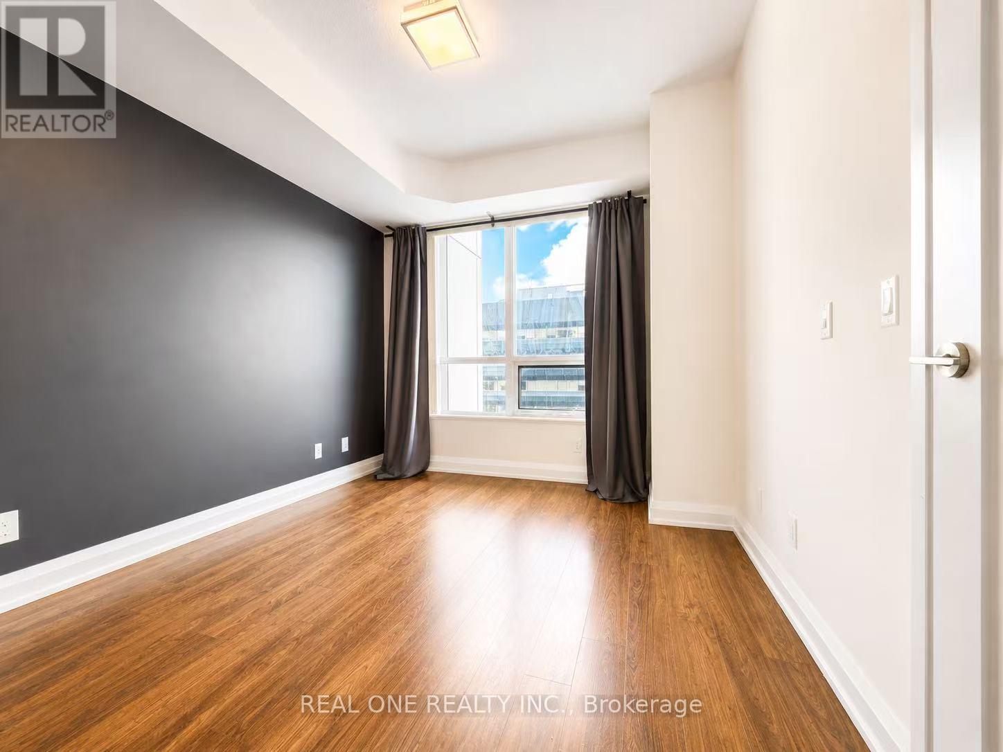 2021 - 5 Sheppard Avenue E, Toronto, Ontario  M2N 2Z8 - Photo 13 - C13076410