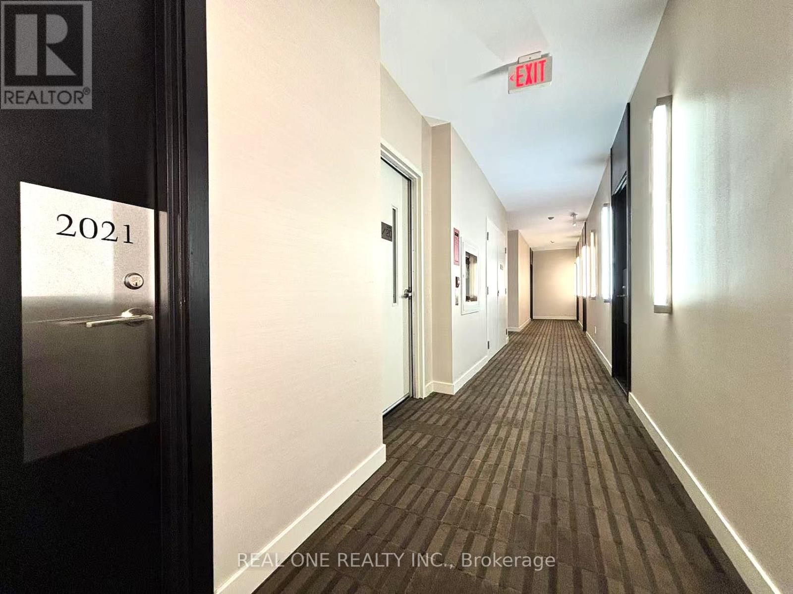 2021 - 5 Sheppard Avenue E, Toronto, Ontario  M2N 2Z8 - Photo 3 - C13076410