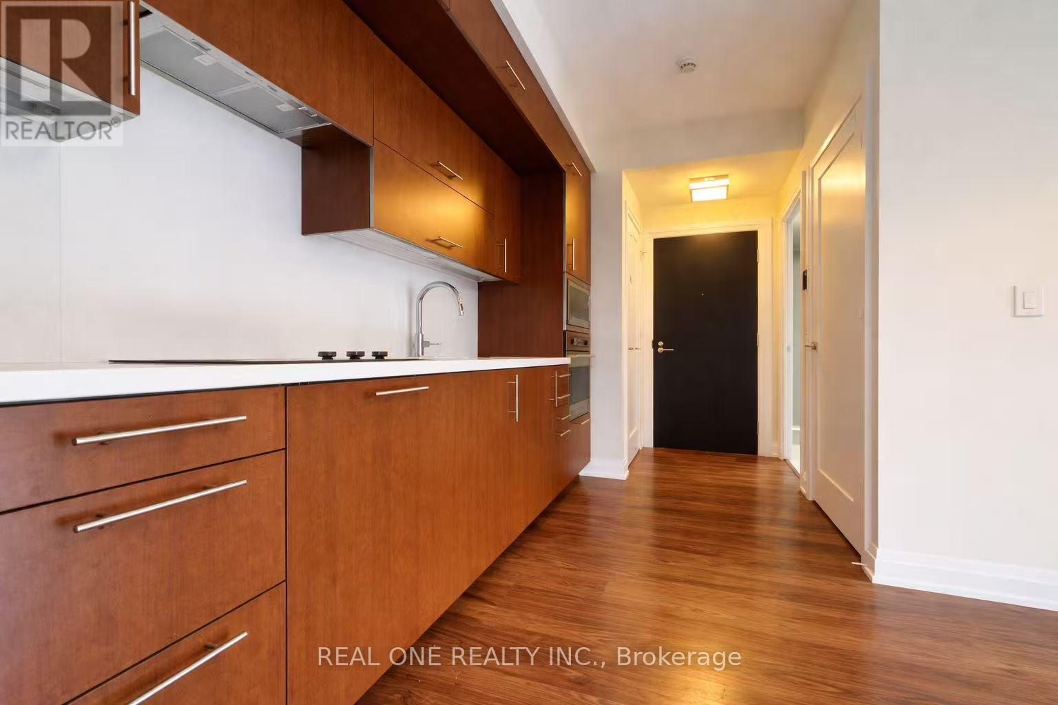 2021 - 5 Sheppard Avenue E, Toronto, Ontario  M2N 2Z8 - Photo 4 - C13076410