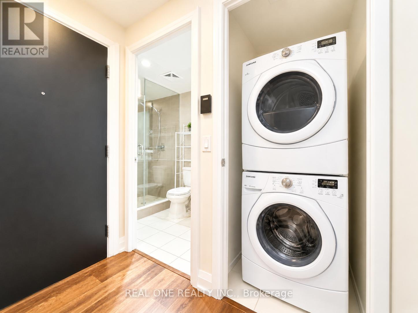 2021 - 5 Sheppard Avenue E, Toronto, Ontario  M2N 2Z8 - Photo 5 - C13076410