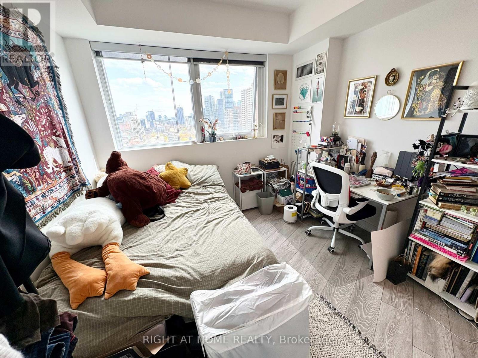 1408 - 159 Wellesley Street E, Toronto, Ontario  M4Y 0H5 - Photo 8 - C13076428