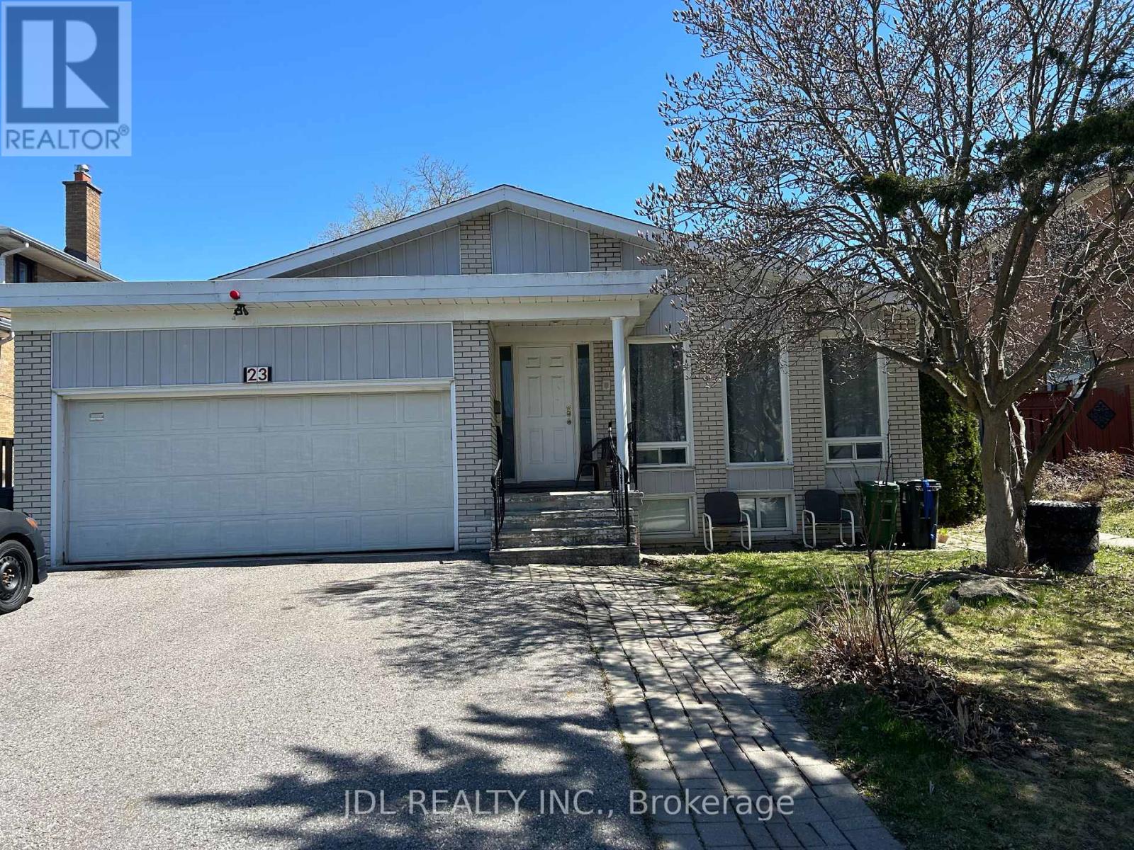 BSMT SUITE A - 23 PINEWAY BLVD BOULEVARD, Toronto, Ontario