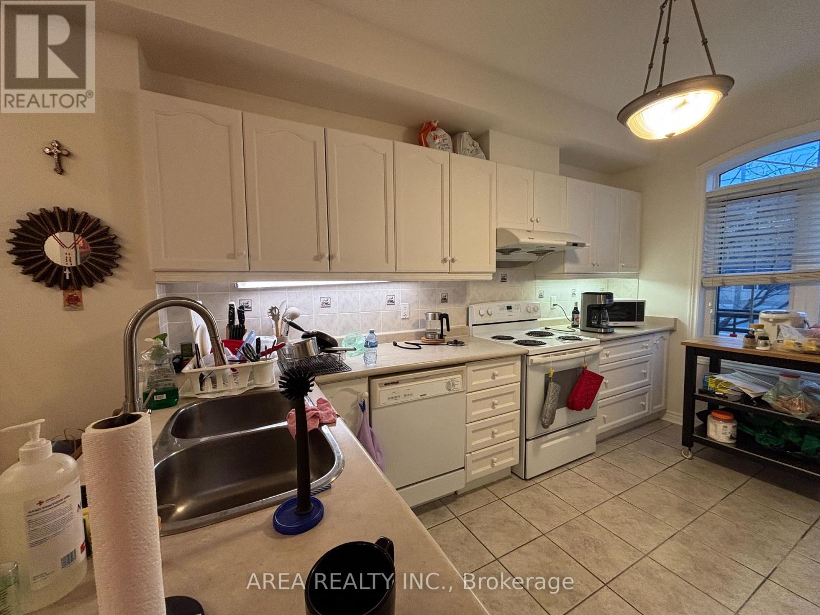 134a Finch Avenue W, Toronto, Ontario  M2N 2H9 - Photo 10 - C13076440