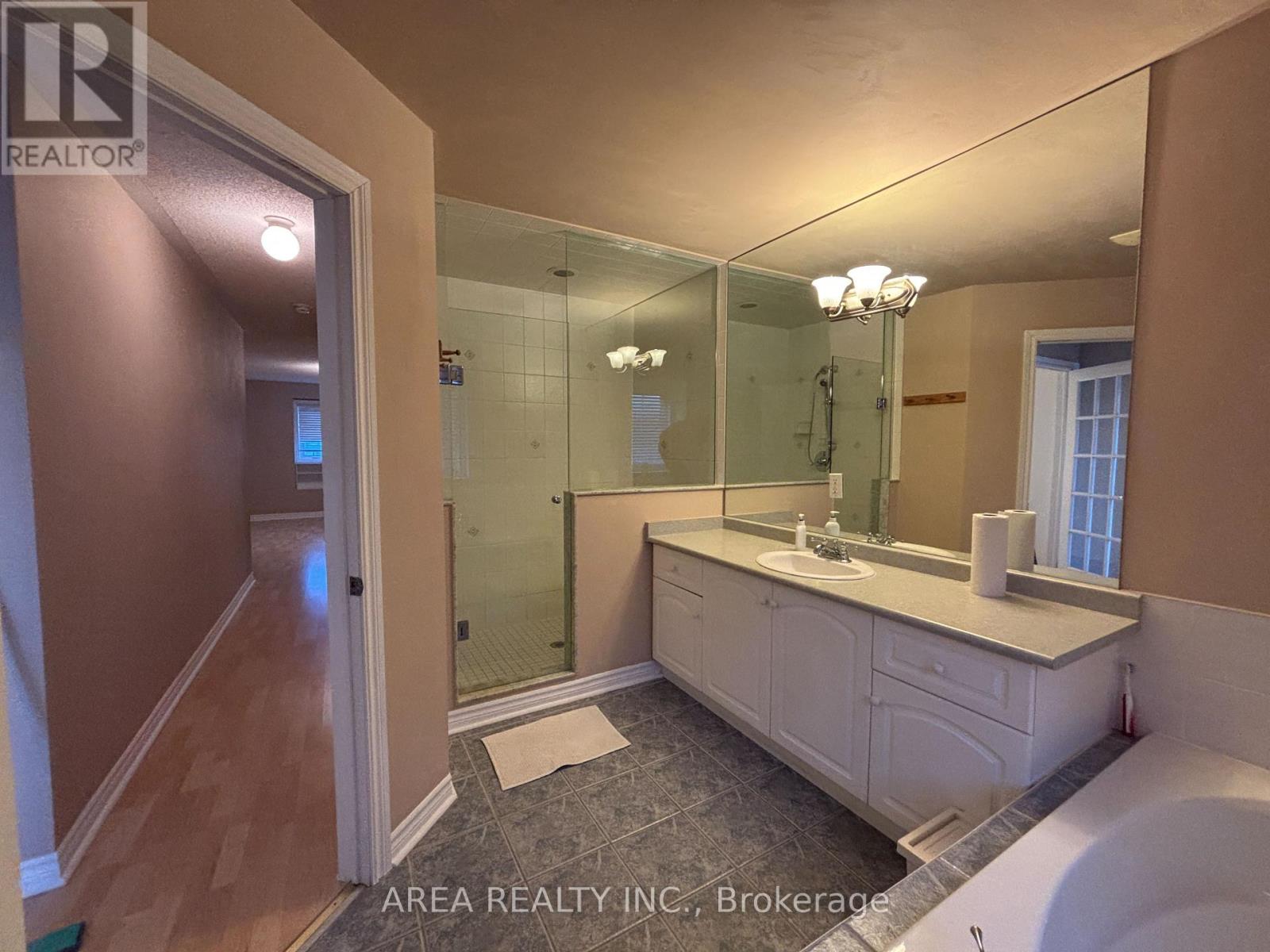134a Finch Avenue W, Toronto, Ontario  M2N 2H9 - Photo 3 - C13076440