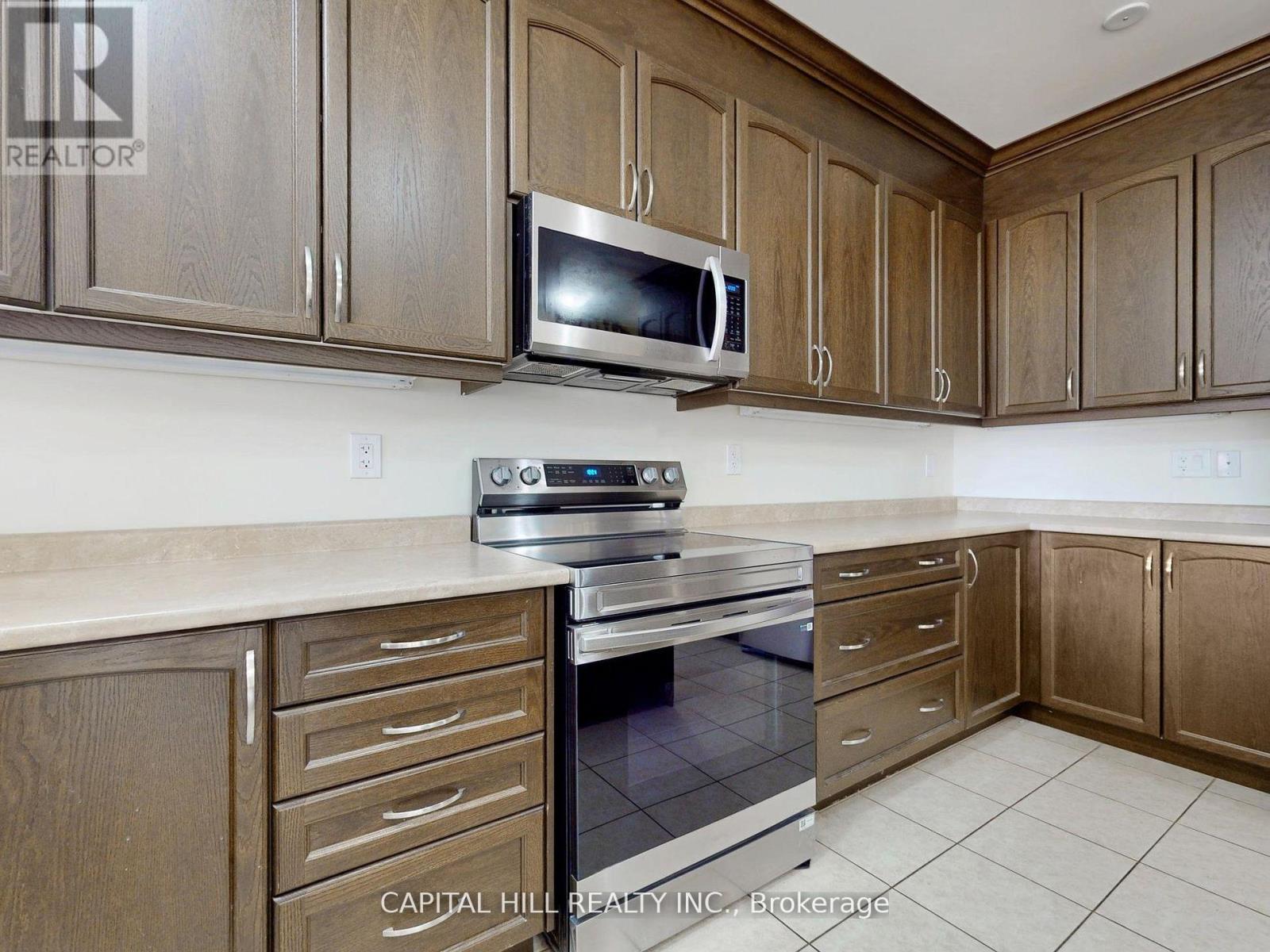 7 Pidgeon Street, Toronto, Ontario  M1L 0C7 - Photo 12 - E13076388