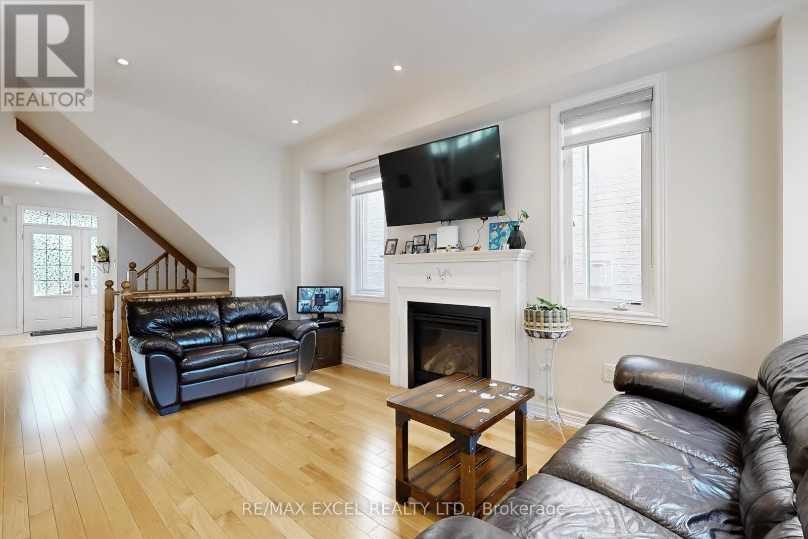 9 Sunnyside Hill Road, Markham, Ontario  L6B 0X4 - Photo 12 - N13076408