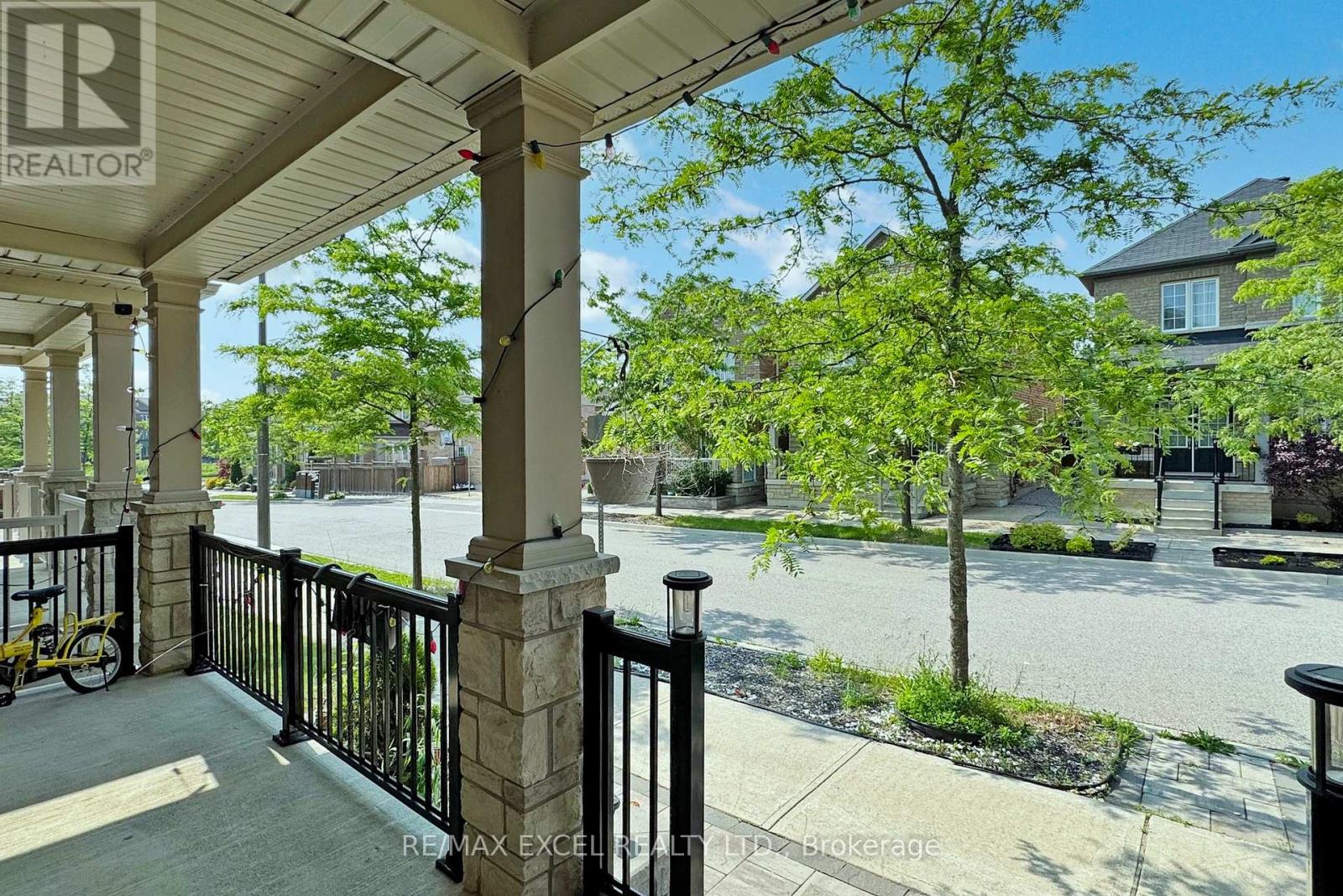 9 Sunnyside Hill Road, Markham, Ontario  L6B 0X4 - Photo 3 - N13076408