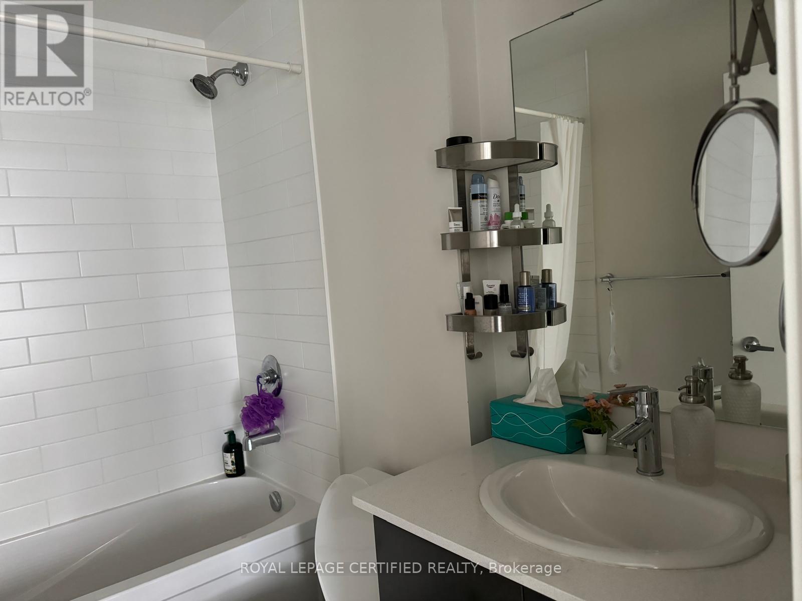 2005 - 365 Prince Of Wales Drive, Mississauga, Ontario  L5B 0G6 - Photo 17 - W13076390