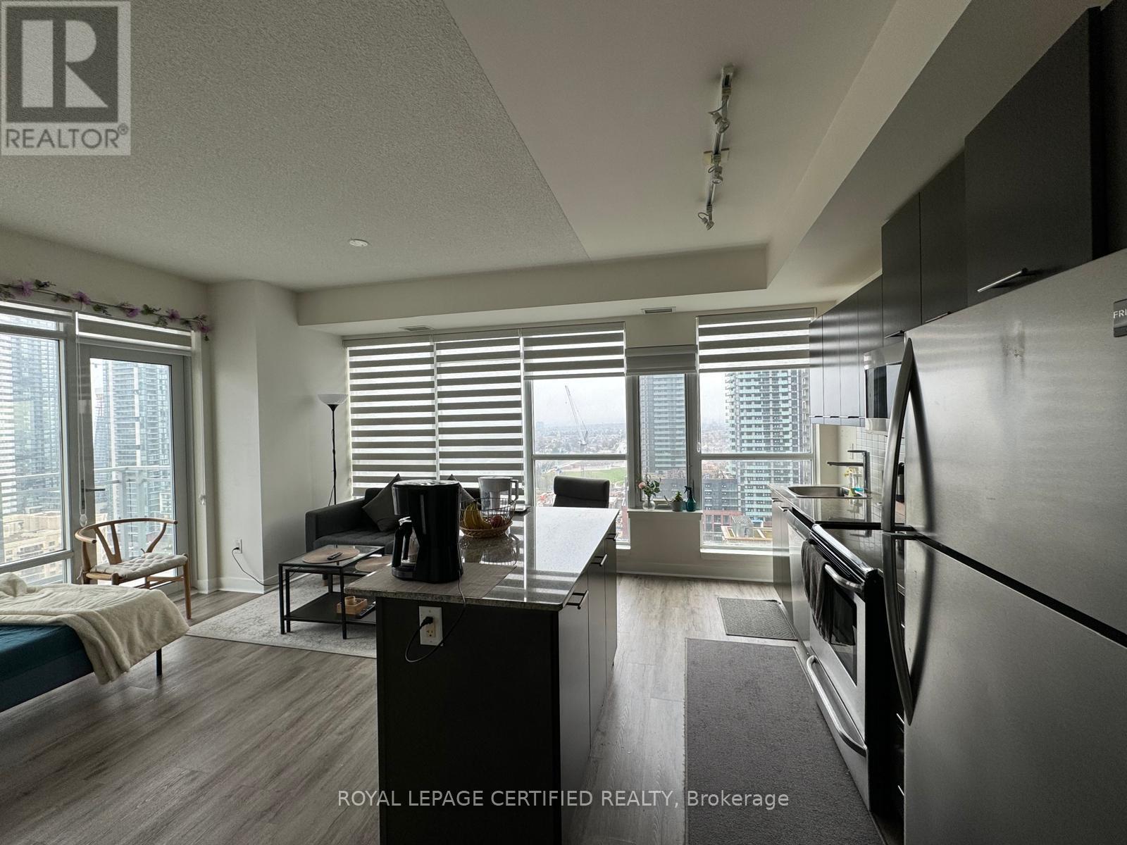 2005 - 365 Prince Of Wales Drive, Mississauga, Ontario  L5B 0G6 - Photo 2 - W13076390