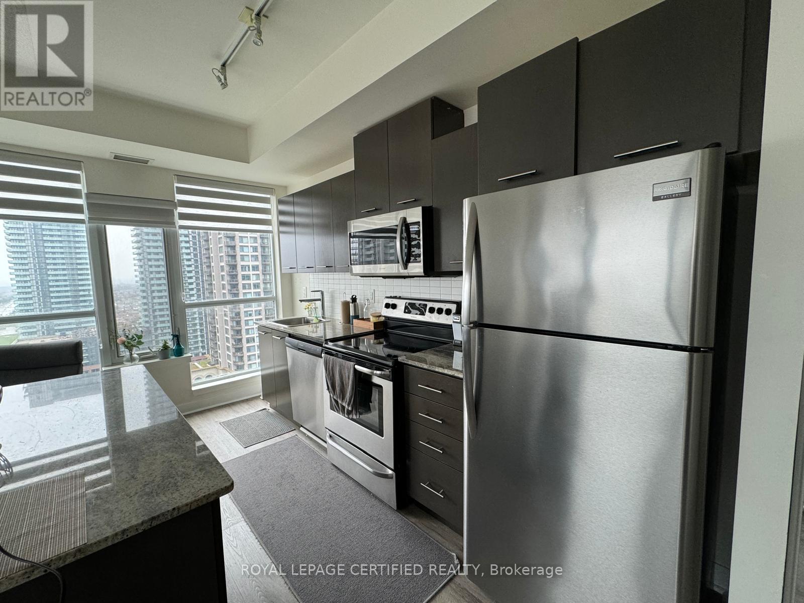 2005 - 365 Prince Of Wales Drive, Mississauga, Ontario  L5B 0G6 - Photo 4 - W13076390