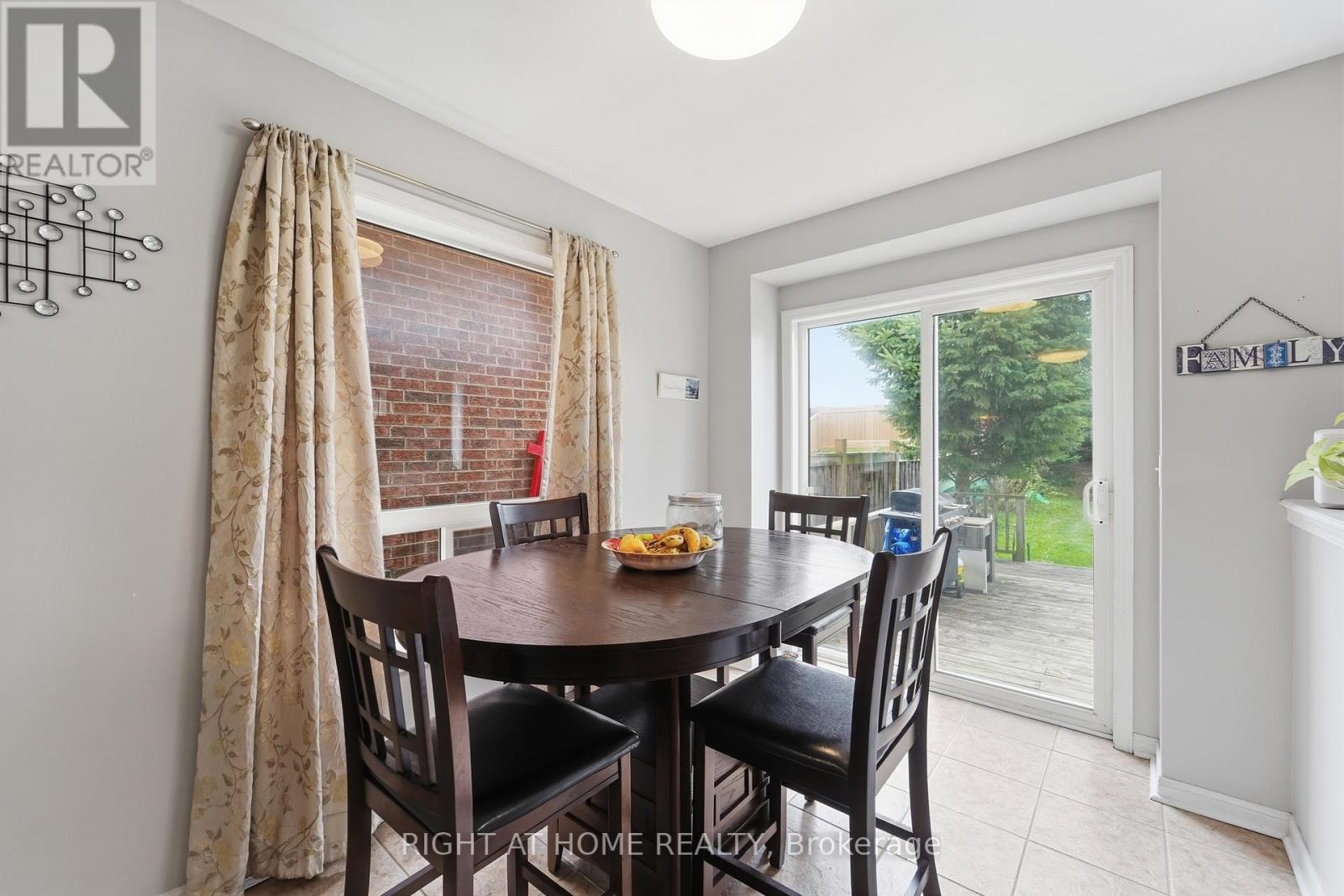 83 Headwater Road, Caledon, Ontario  L7E 2W4 - Photo 10 - W13076422