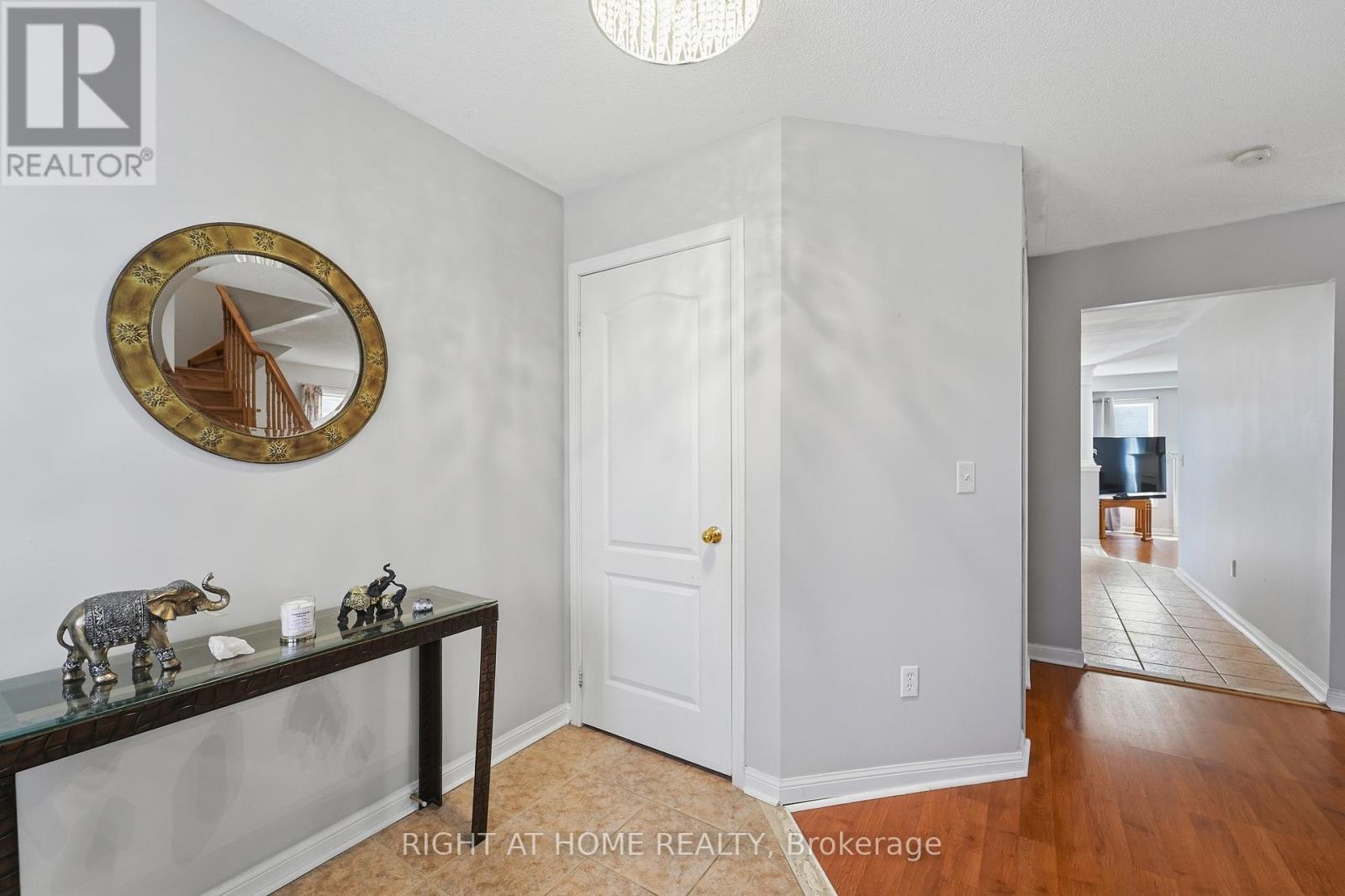 83 Headwater Road, Caledon, Ontario  L7E 2W4 - Photo 3 - W13076422