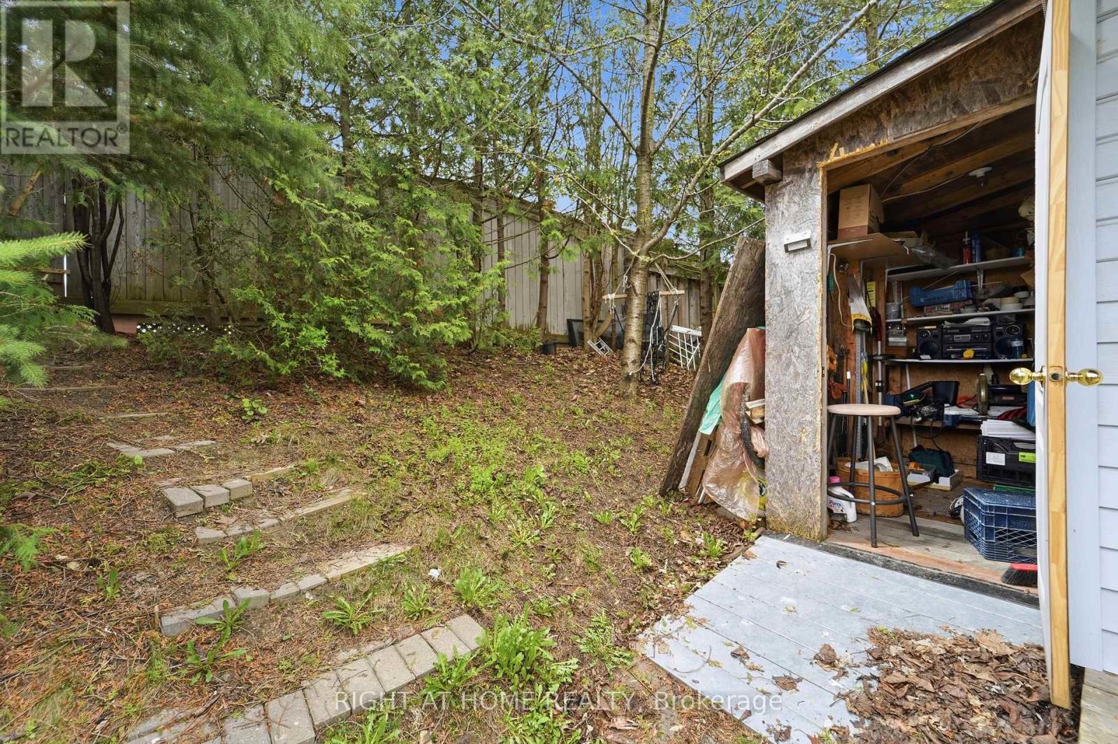 83 Headwater Road, Caledon, Ontario  L7E 2W4 - Photo 34 - W13076422