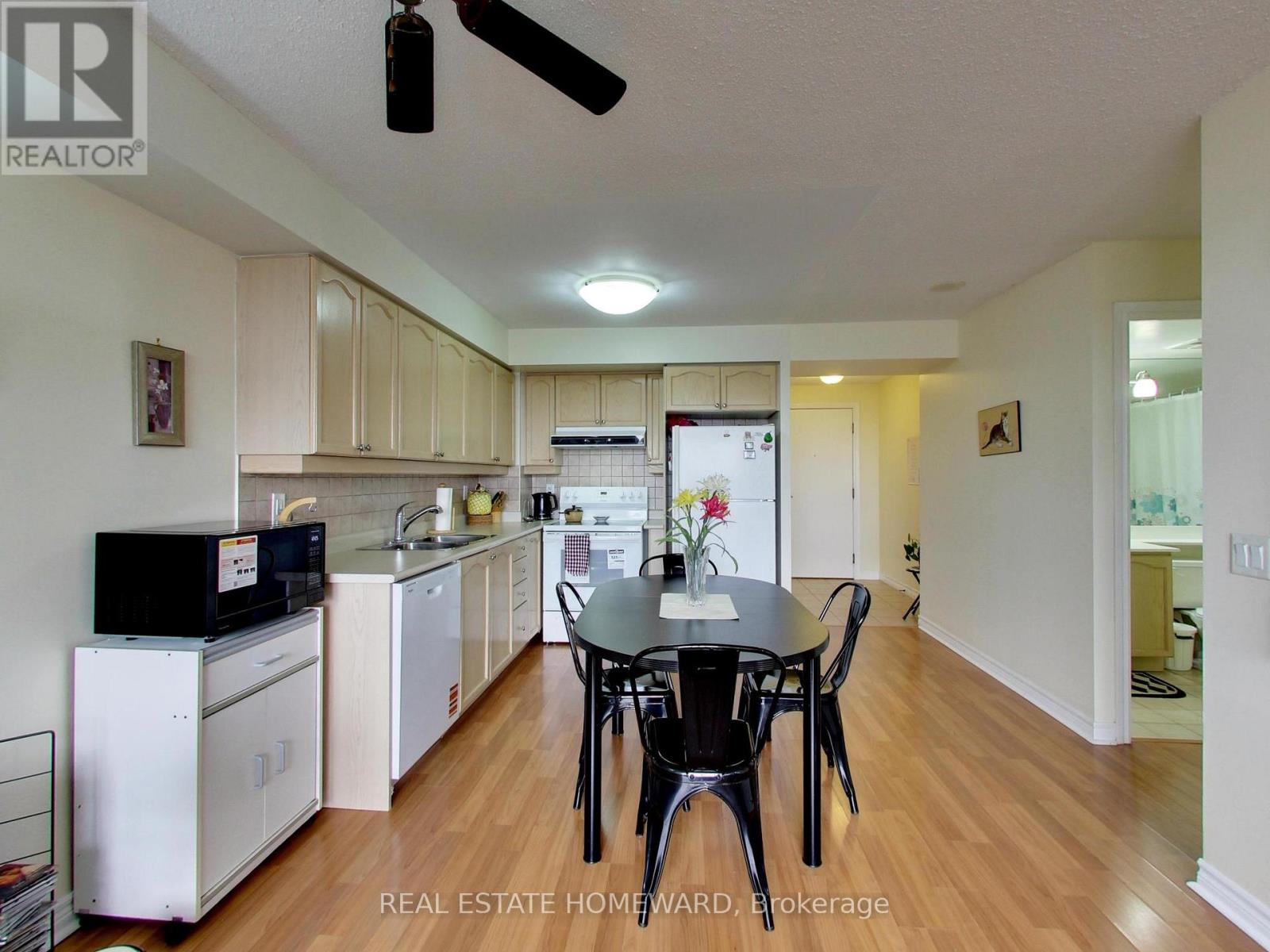 2010 - 710 Humberwood Boulevard, Toronto, Ontario  M9W 7J5 - Photo 14 - W13076434