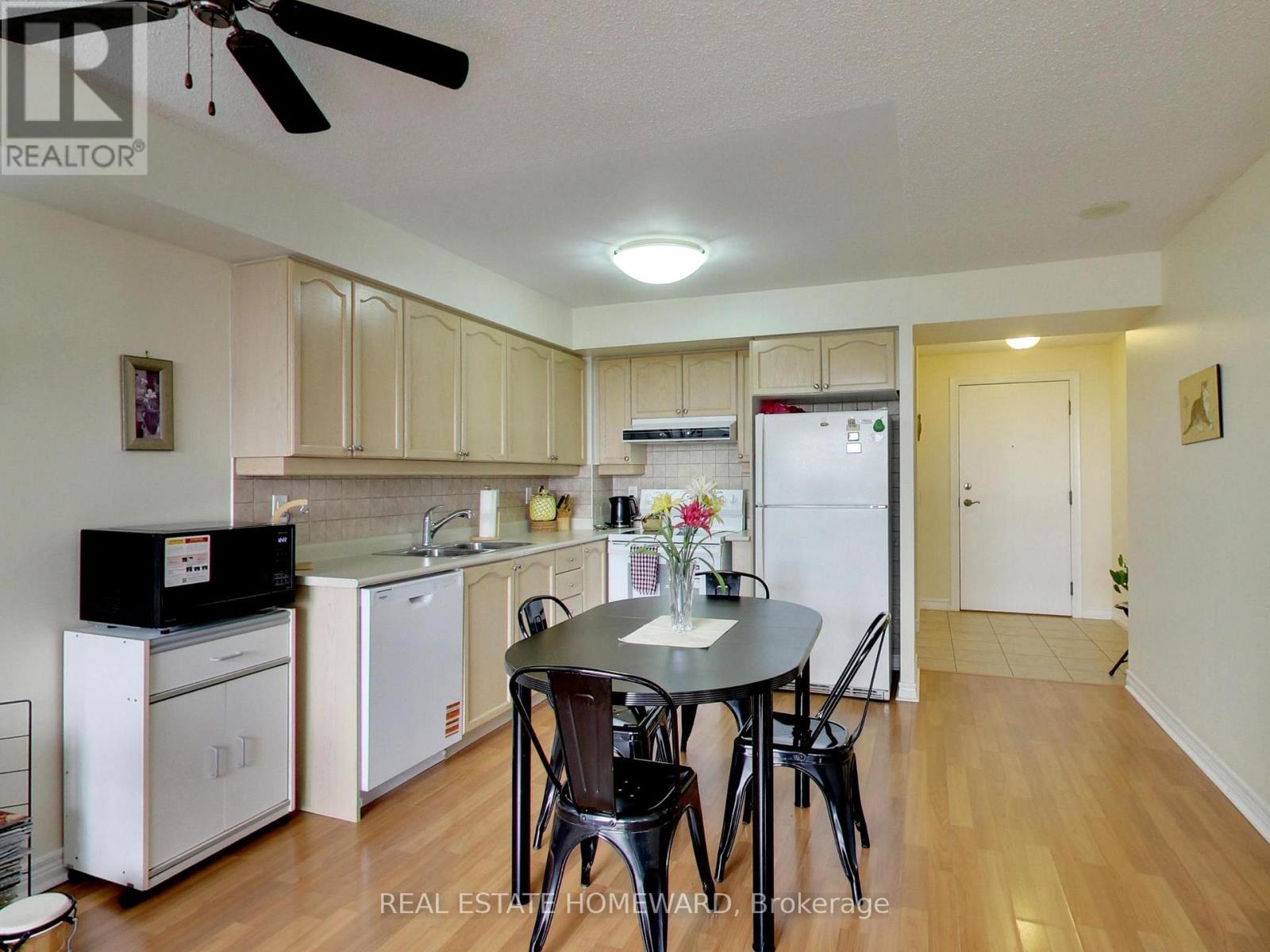 2010 - 710 Humberwood Boulevard, Toronto, Ontario  M9W 7J5 - Photo 16 - W13076434